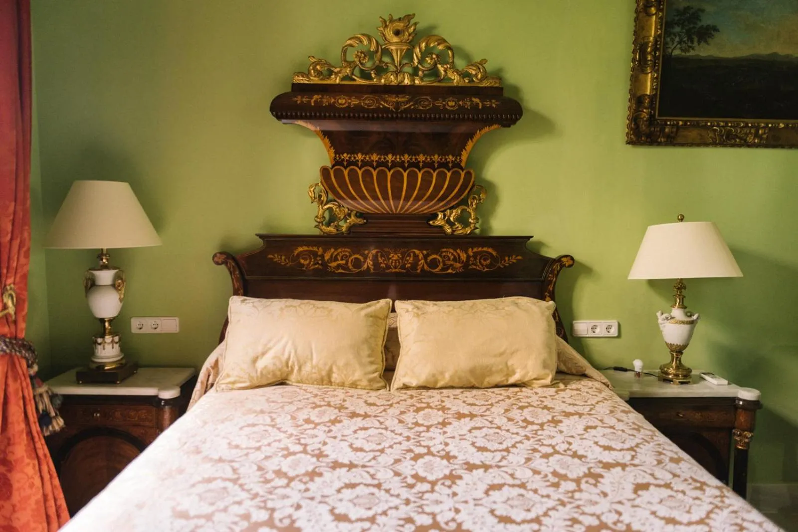 Bed in Palacio del Virrey Laserna