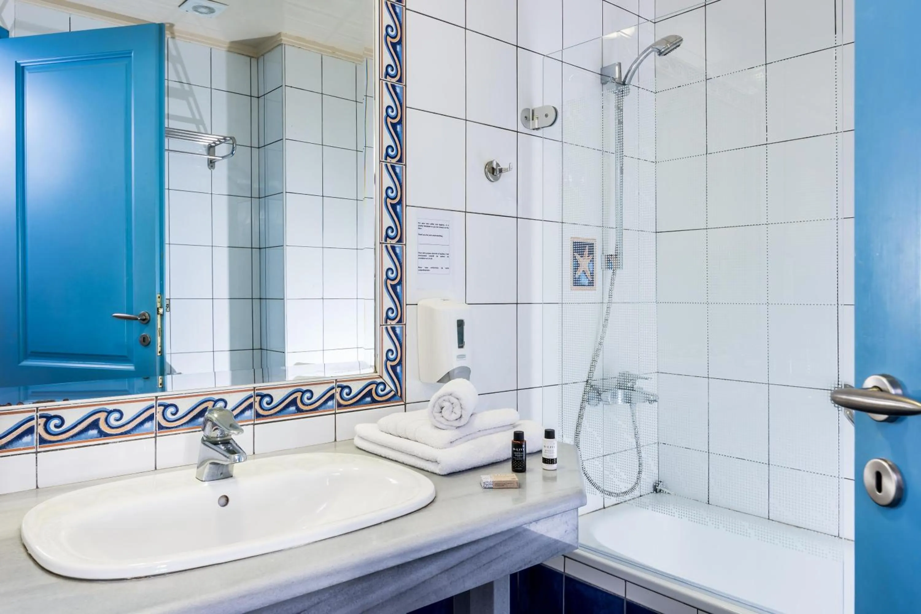 Bathroom in Hotel Hara Ilios Village