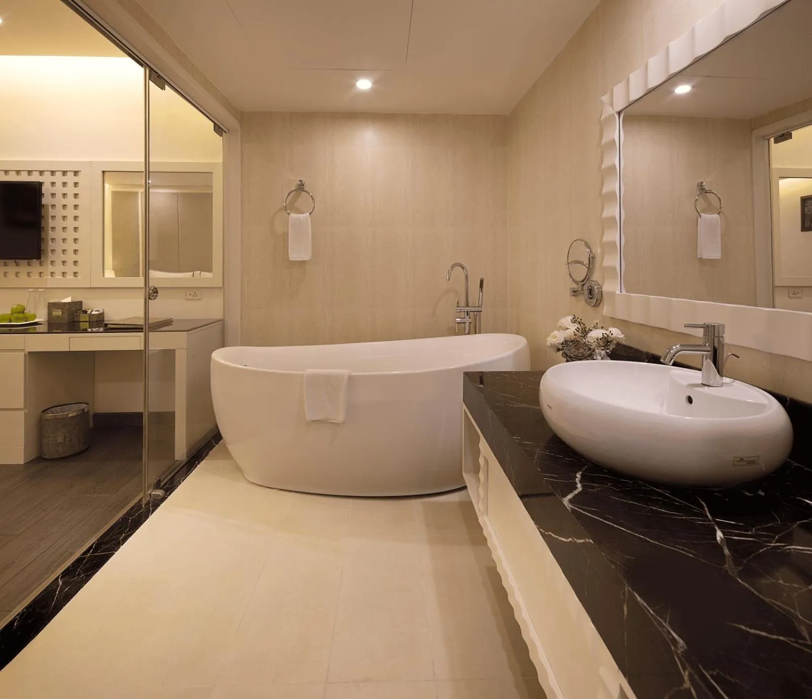 Bathroom in Paragon Saigon Hotel