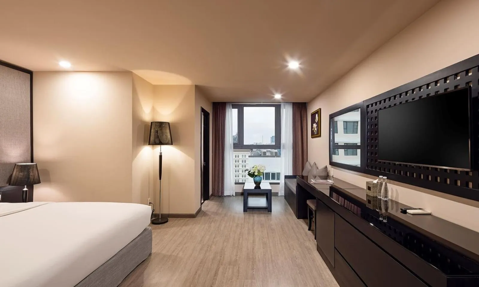 Bedroom, Bed in Paragon Saigon Hotel