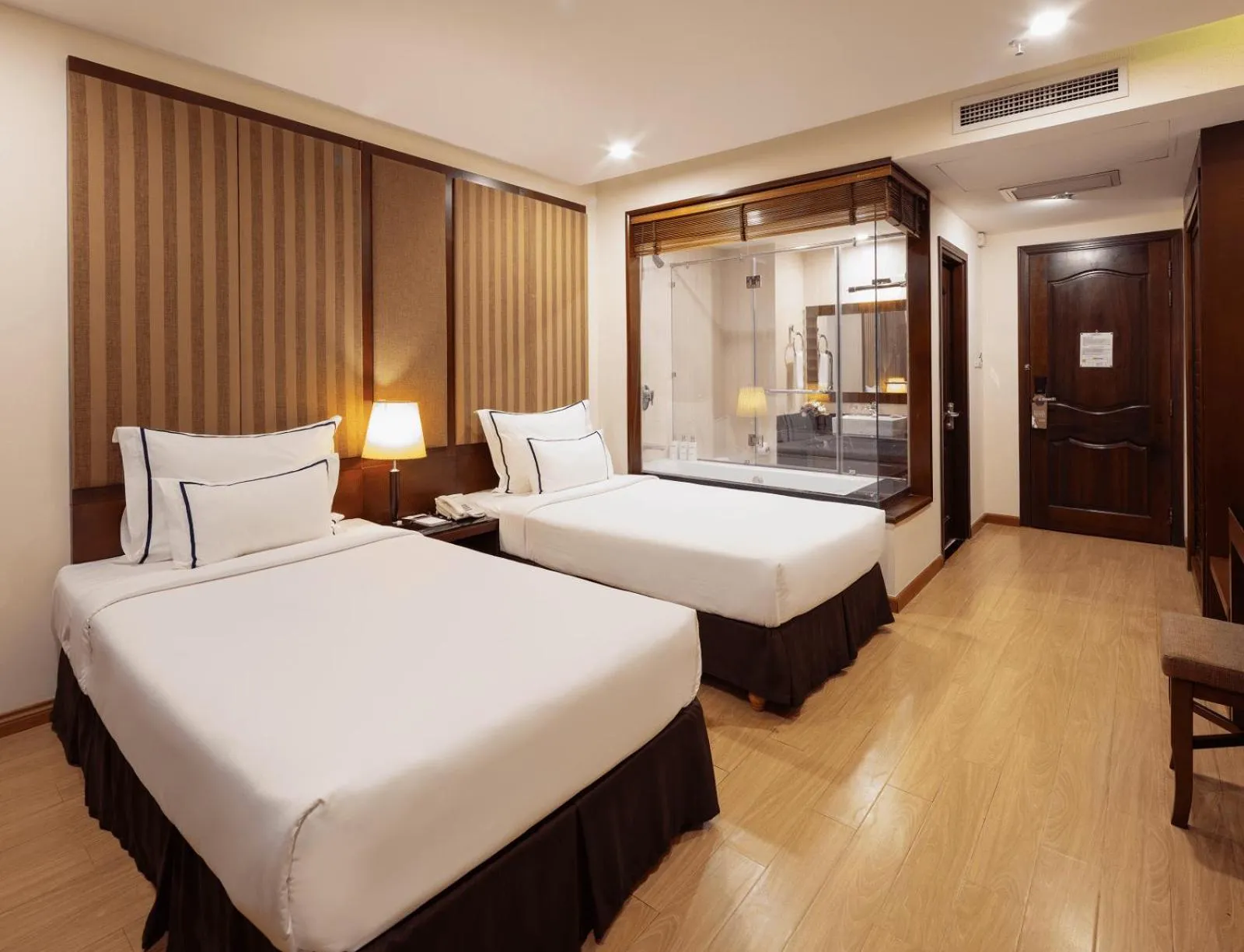 Bedroom, Bed in Paragon Saigon Hotel