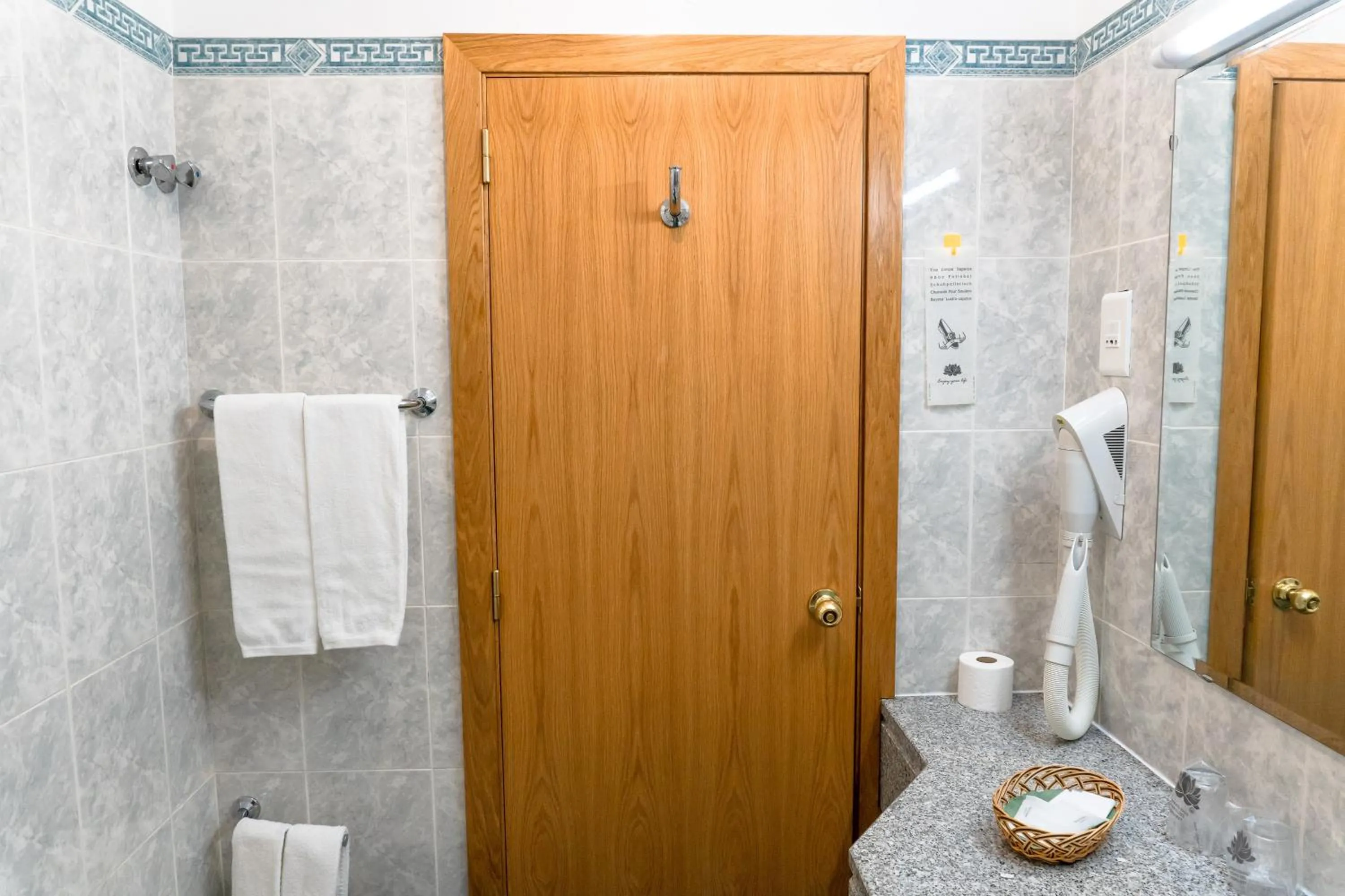 Bathroom in Hotel Estrela Da Idanha