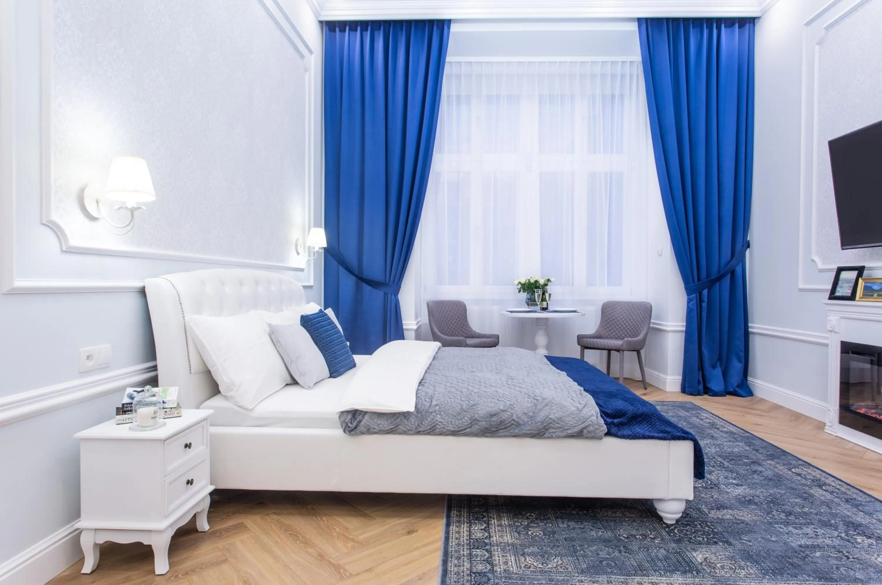 Bed in Main Square Apartments