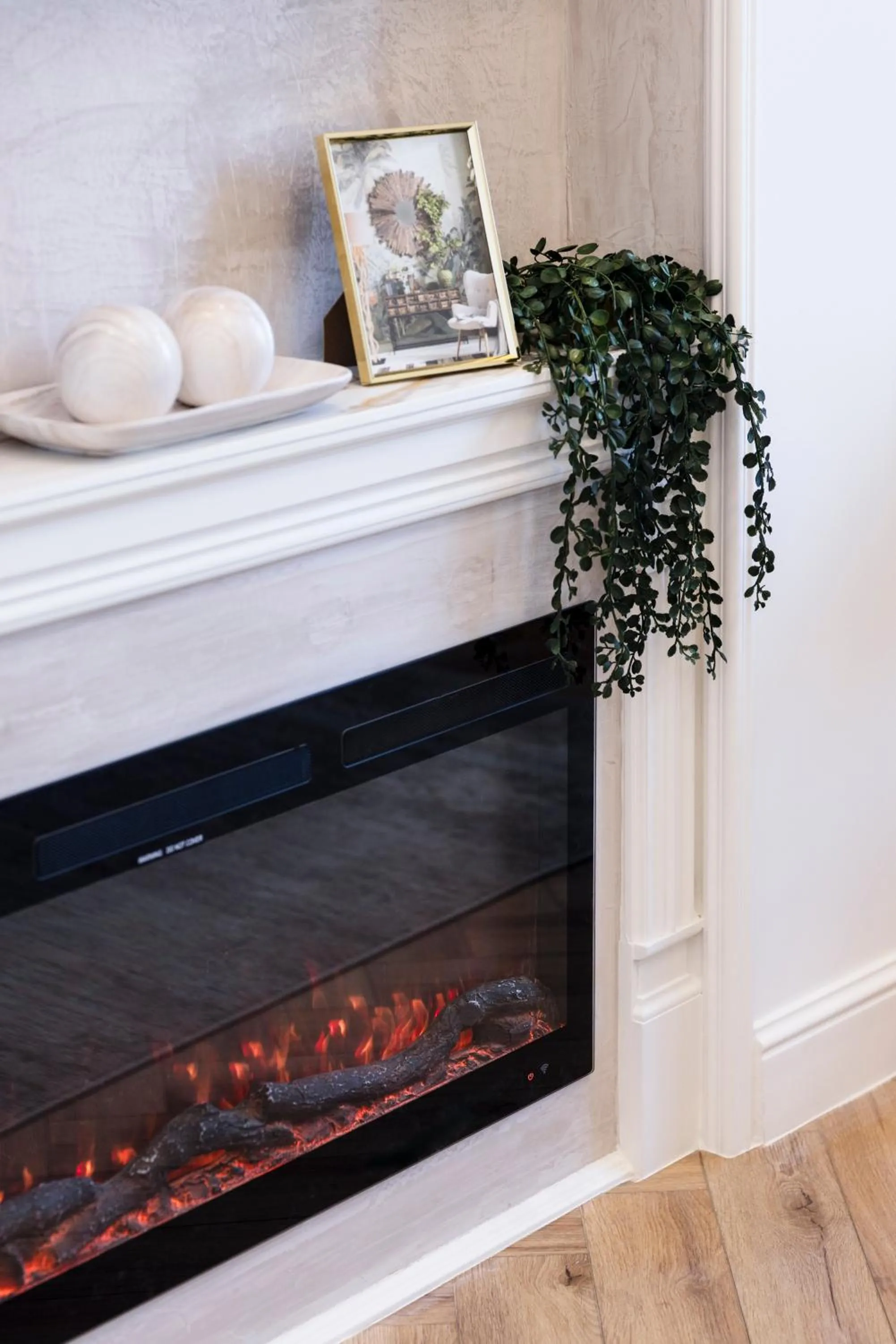 Decorative detail in Main Square Apartments