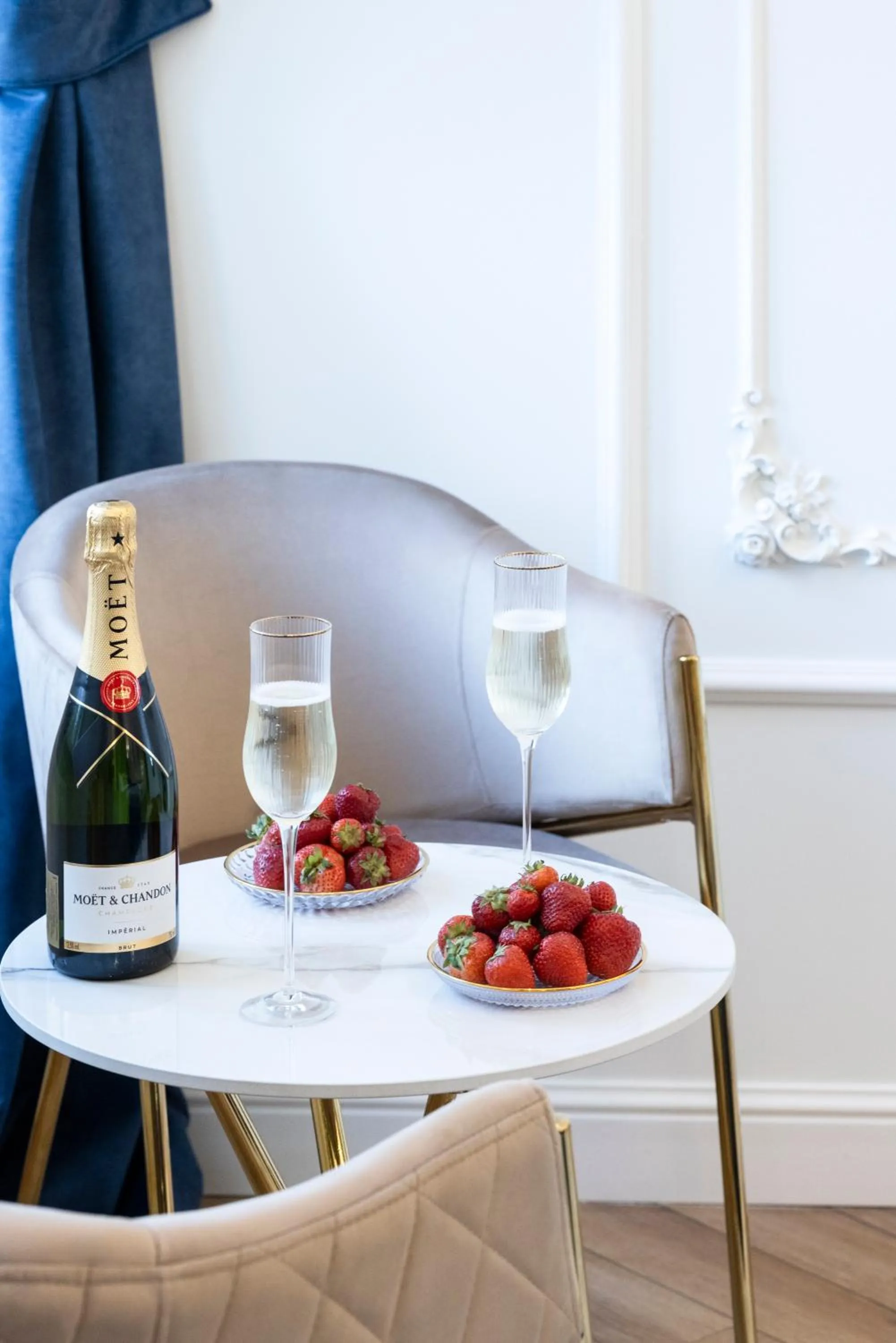 Food and drinks in Main Square Apartments