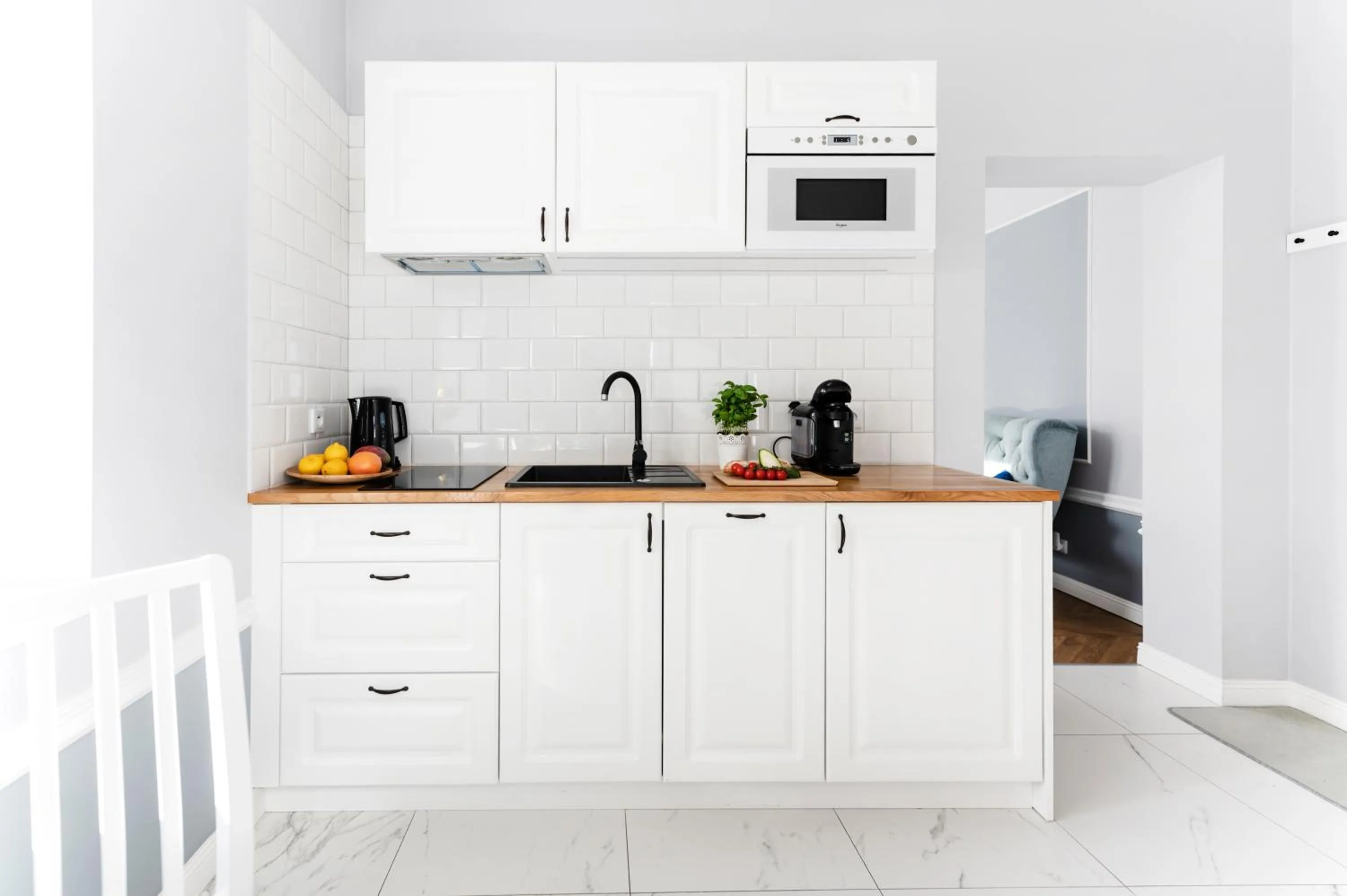 Coffee/tea facilities in Main Square Apartments