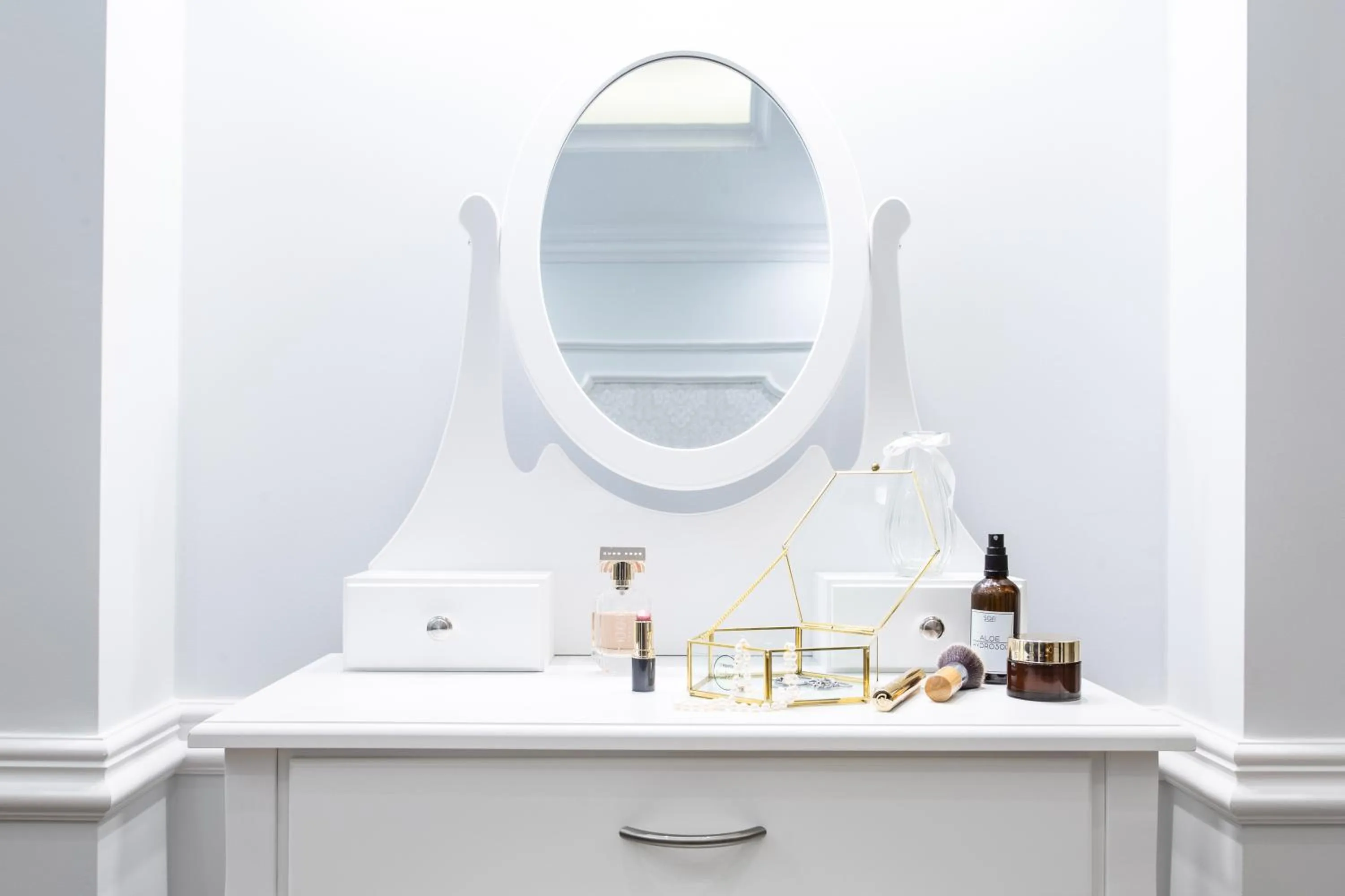 Photo of the whole room in Main Square Apartments