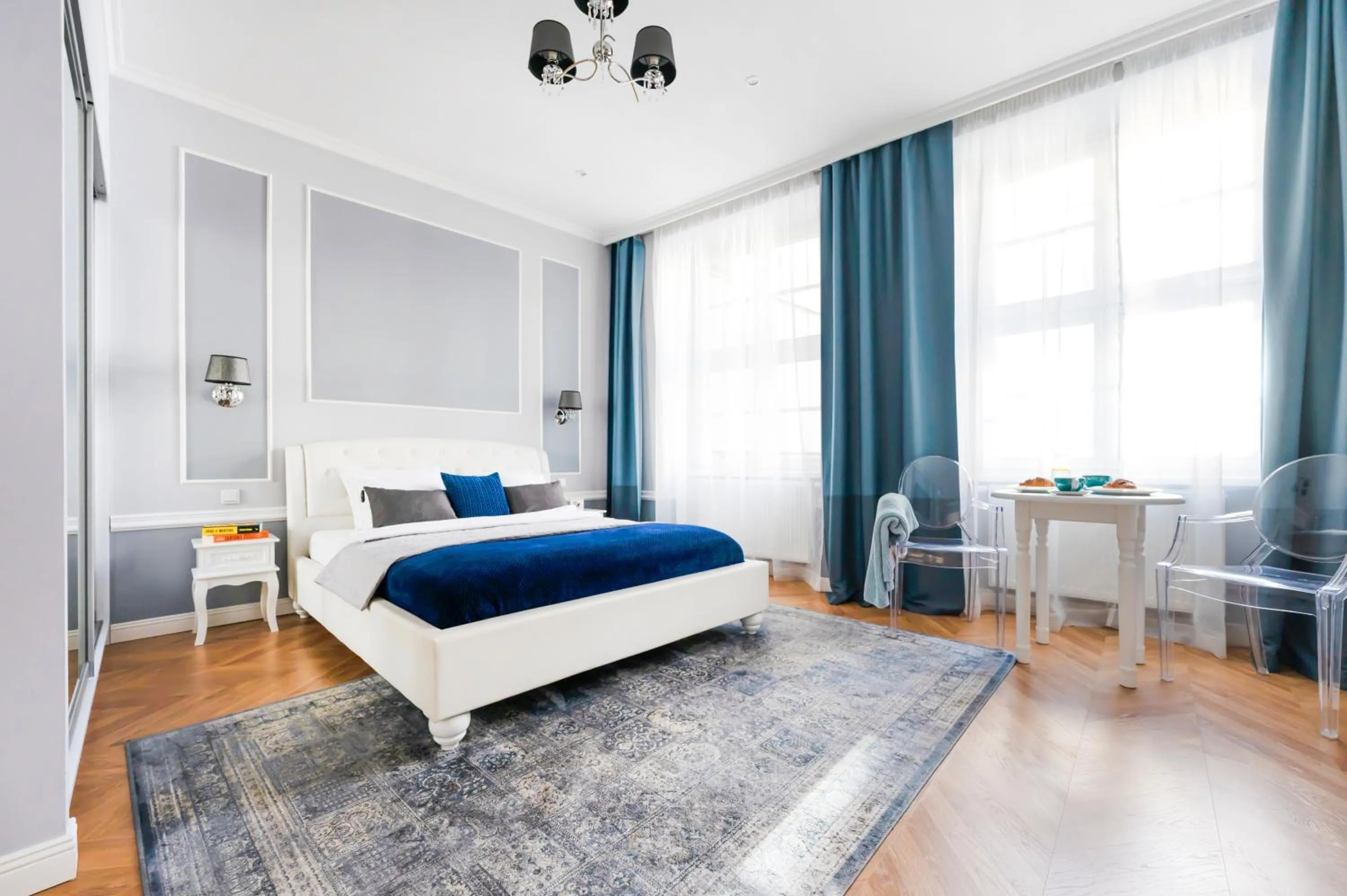 Bed in Main Square Apartments