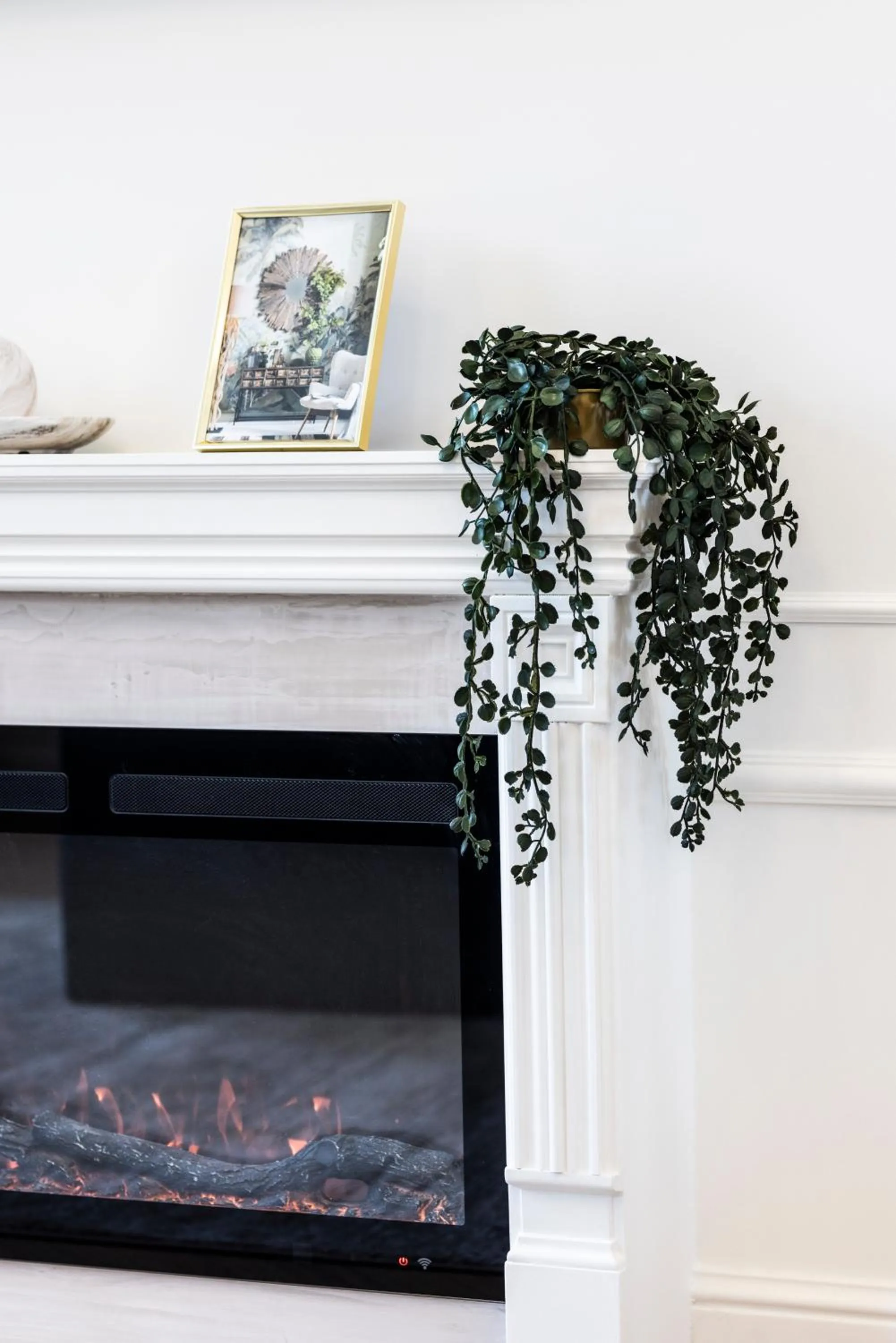 Decorative detail in Main Square Apartments