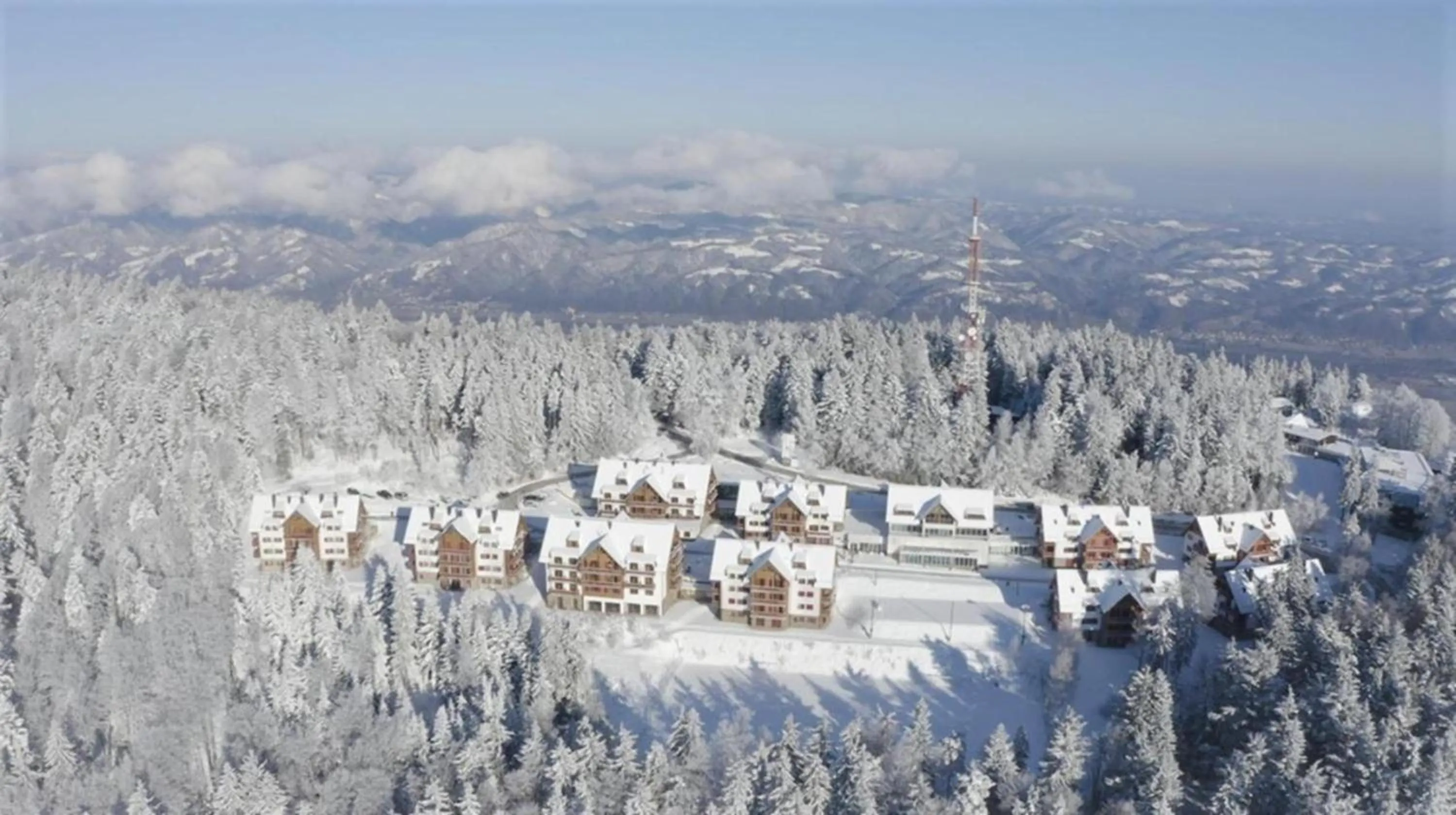 Area and facilities in Pohorje Village Wellbeing Resort - Wellness & Spa Hotel Bolfenk