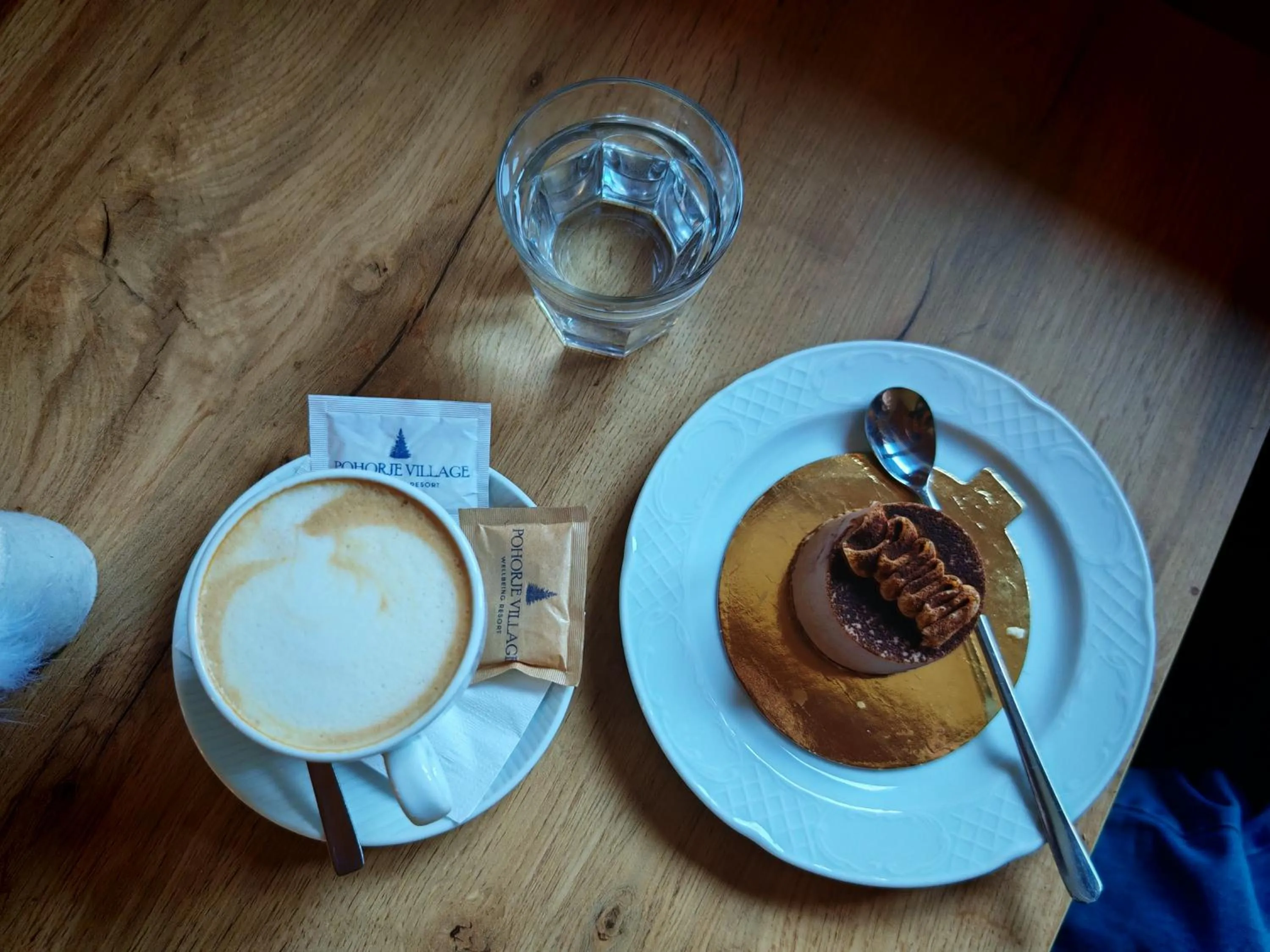 Lounge or bar in Pohorje Village Wellbeing Resort - Wellness & Spa Hotel Bolfenk