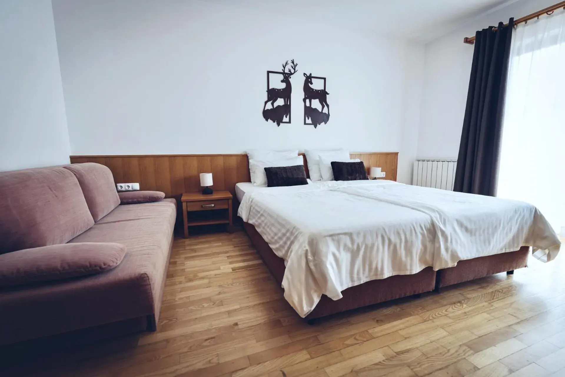 Deluxe Twin Room in Pohorje Village Wellbeing Resort - Wellness & Spa Hotel Bolfenk Deluxe Twin Room in Pohorje Village Wellbeing Resort - Wellness & Spa Hotel Bolfenk