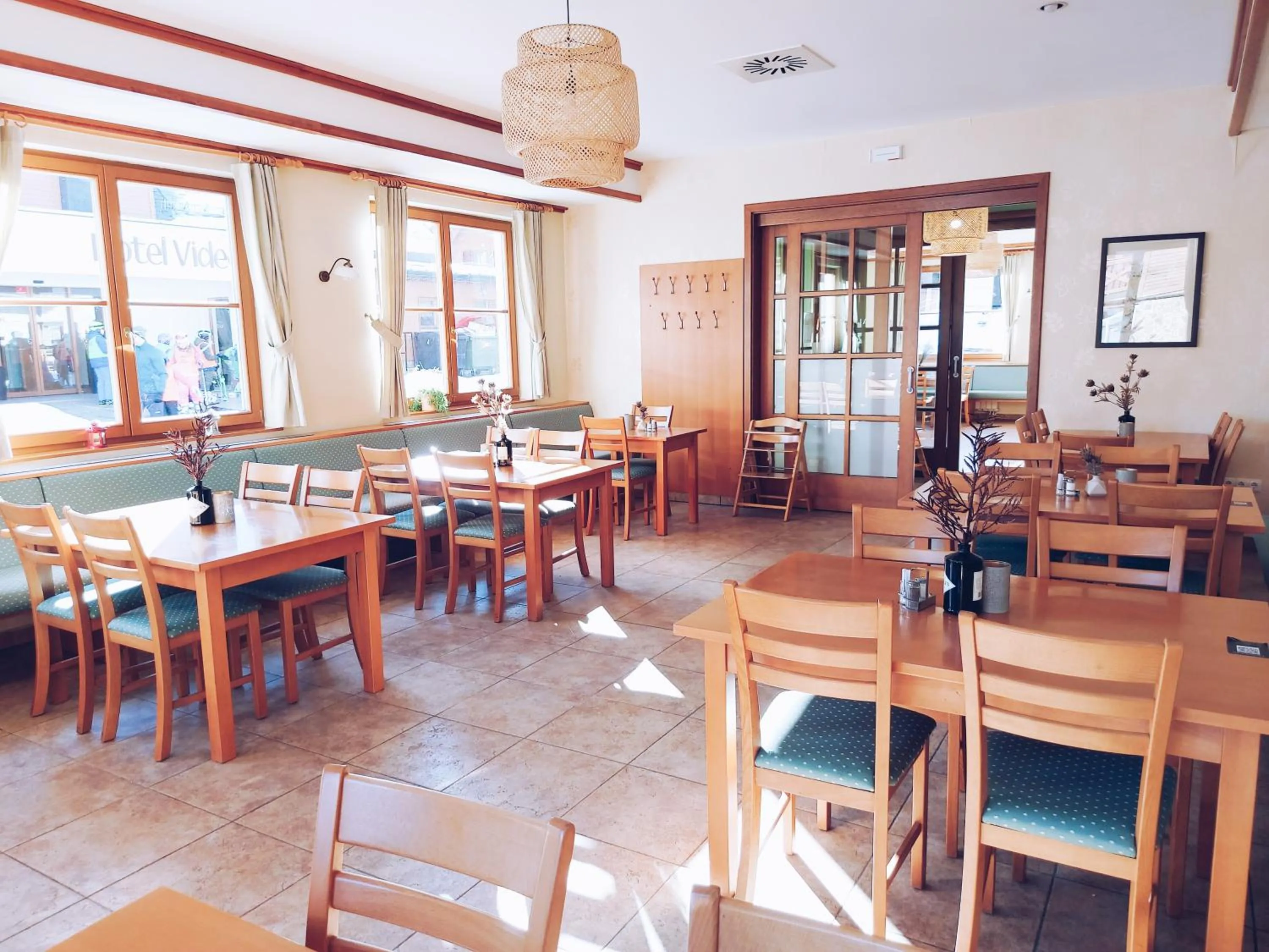 Restaurant/places to eat in Pohorje Village Wellbeing Resort - Wellness & Spa Hotel Bolfenk