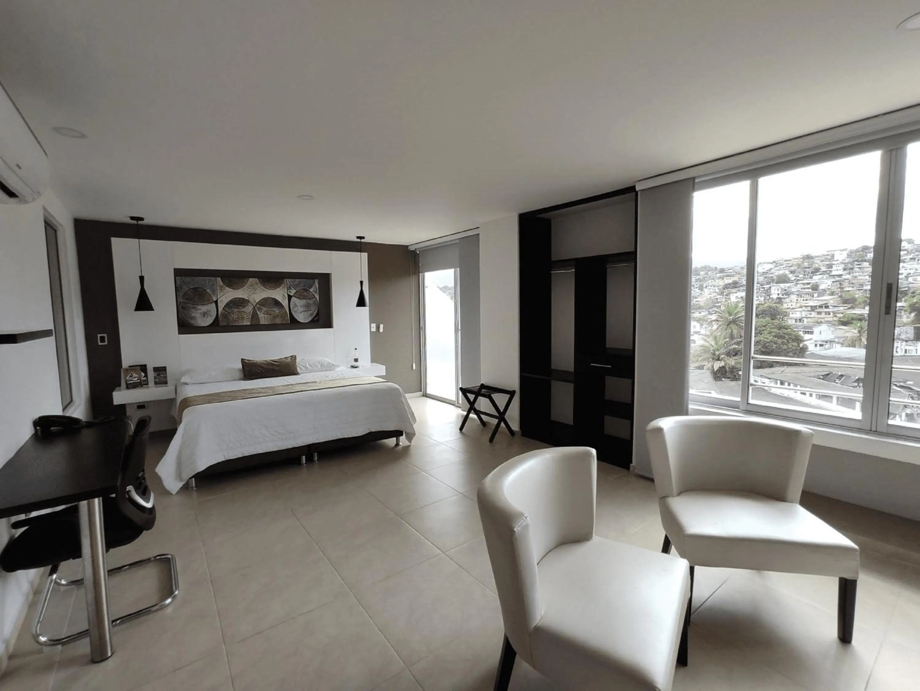 Photo of the whole room, Bed in Hotel Andinos Plaza Florencia