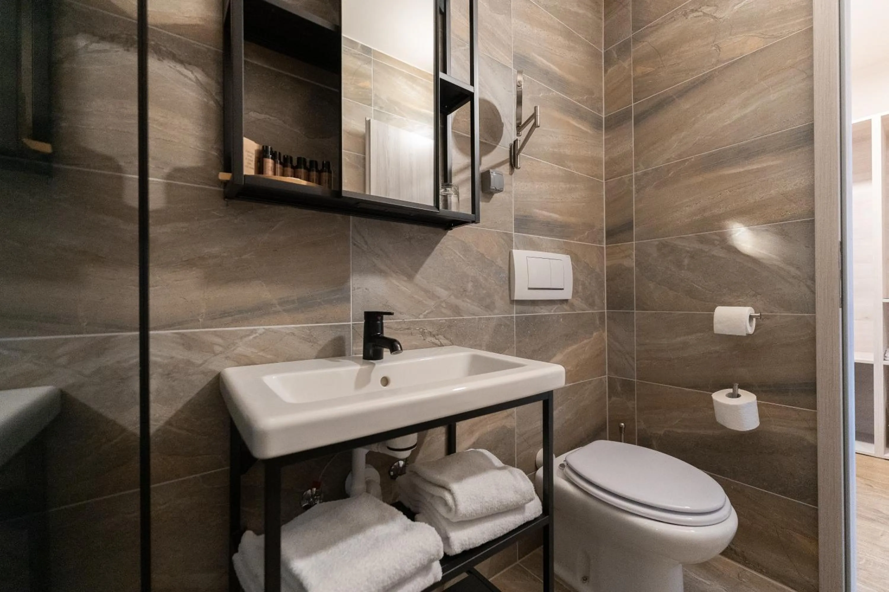 Toilet in Hotel Arena Maribor