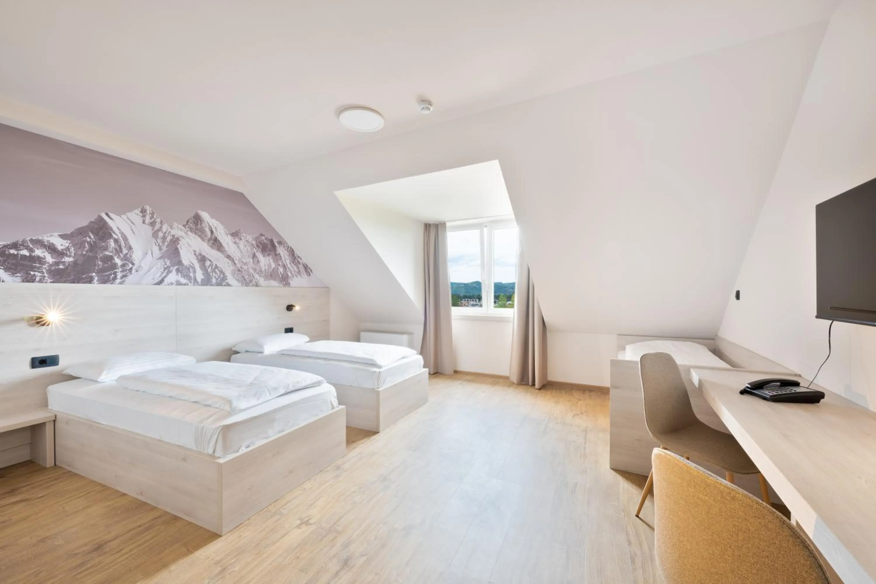 Bedroom, Bed in Hotel Arena Maribor