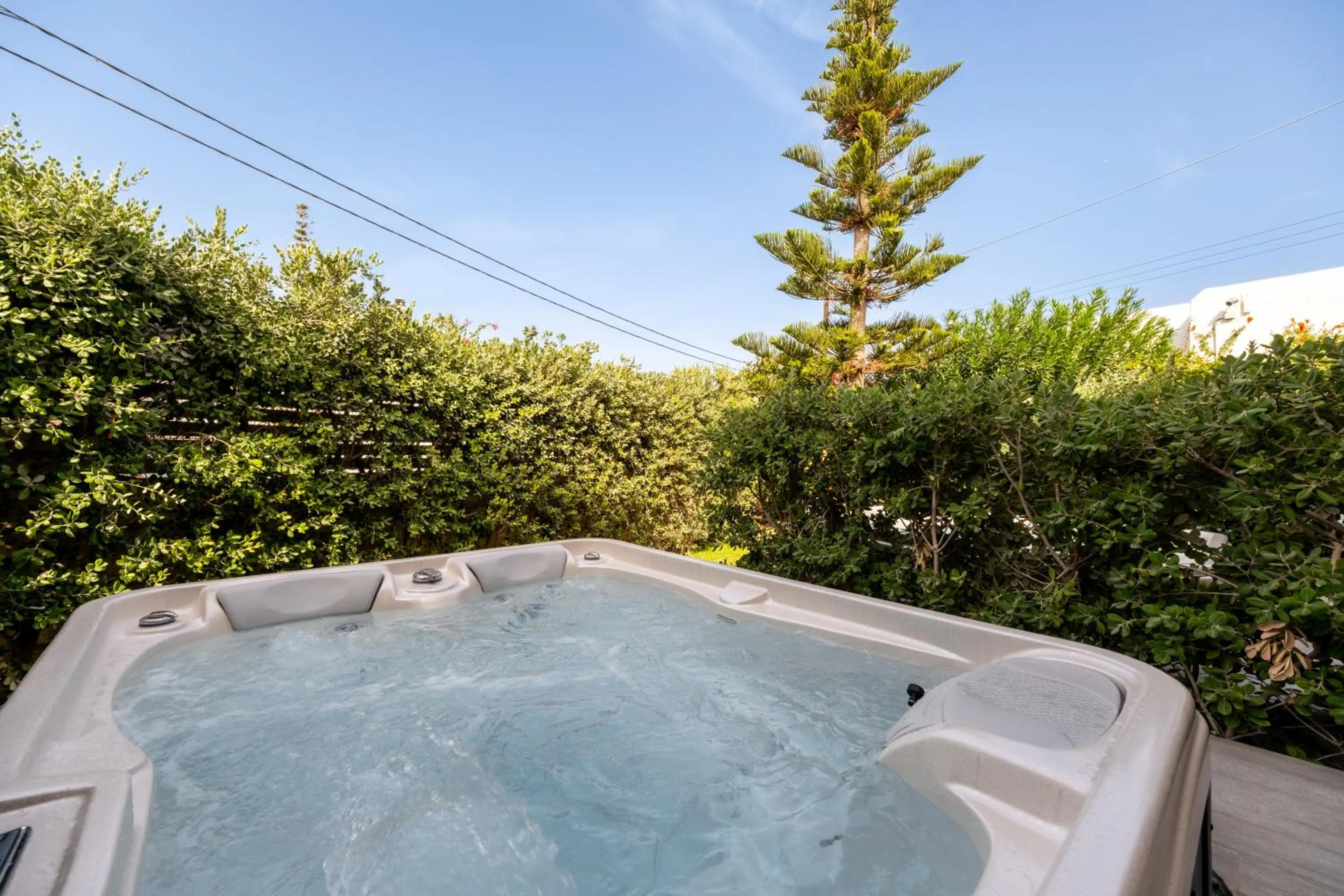 Hot Tub in Anemomylos Residence