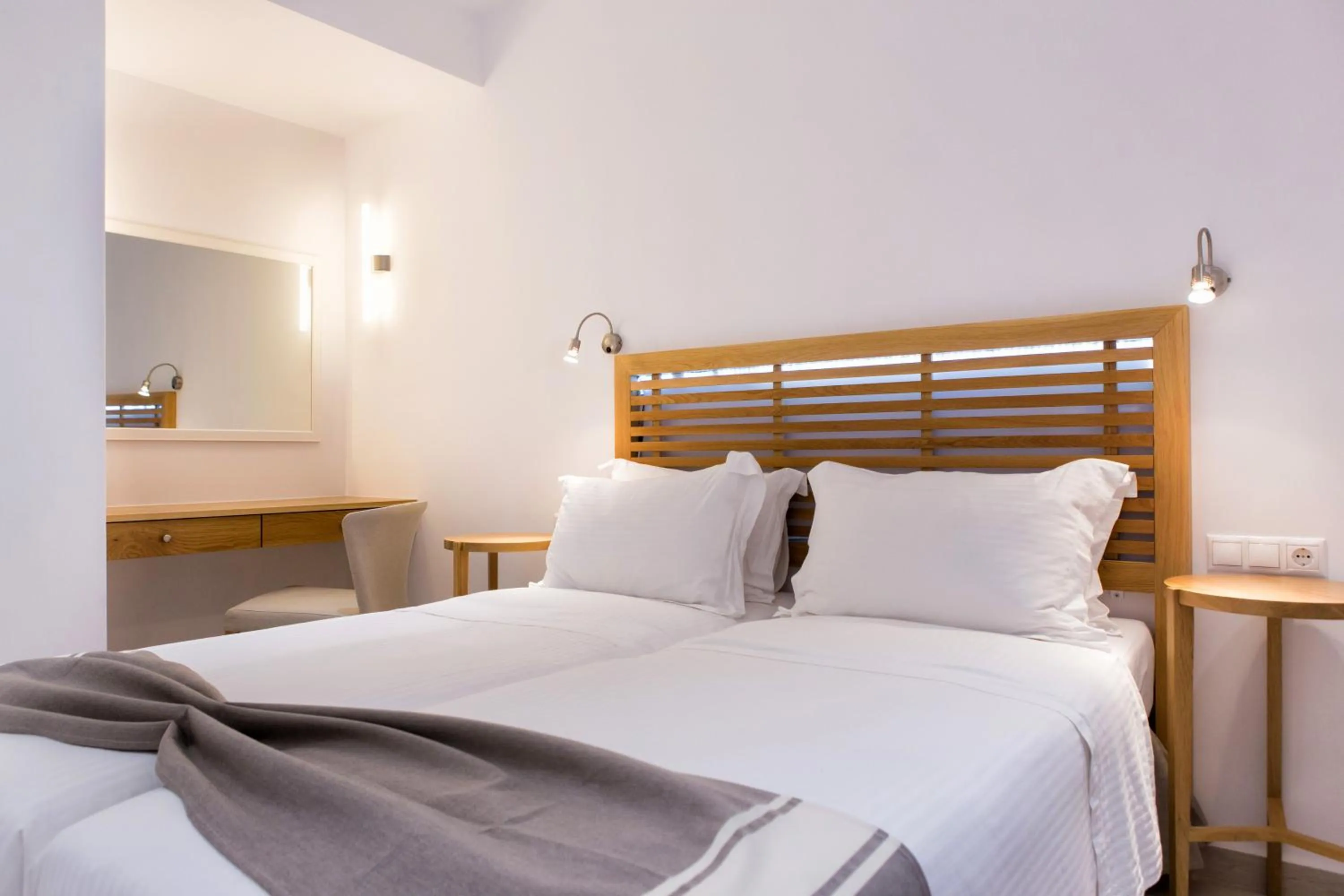 Bed in Anemomylos Residence