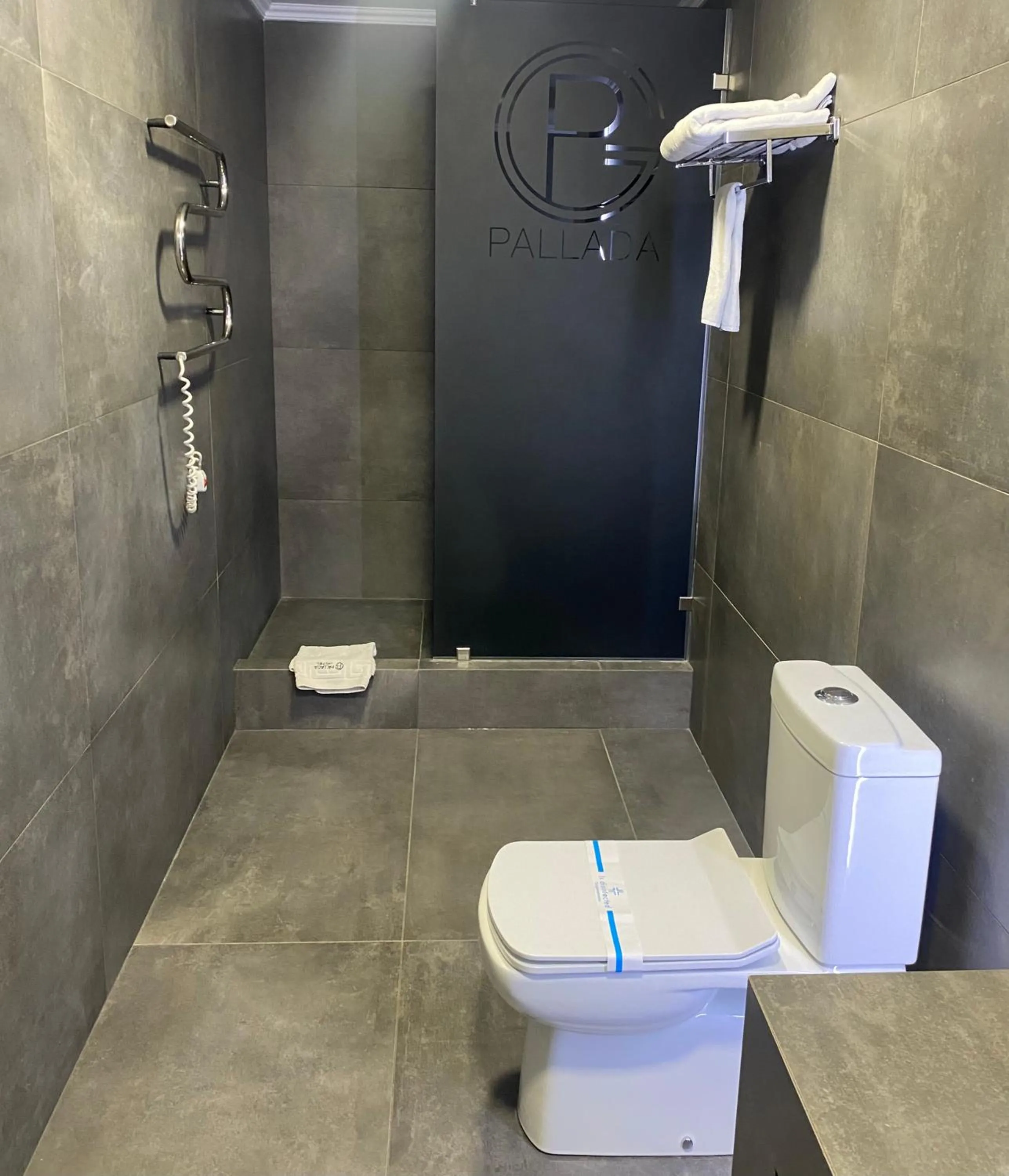Shower in Pallada Hotel