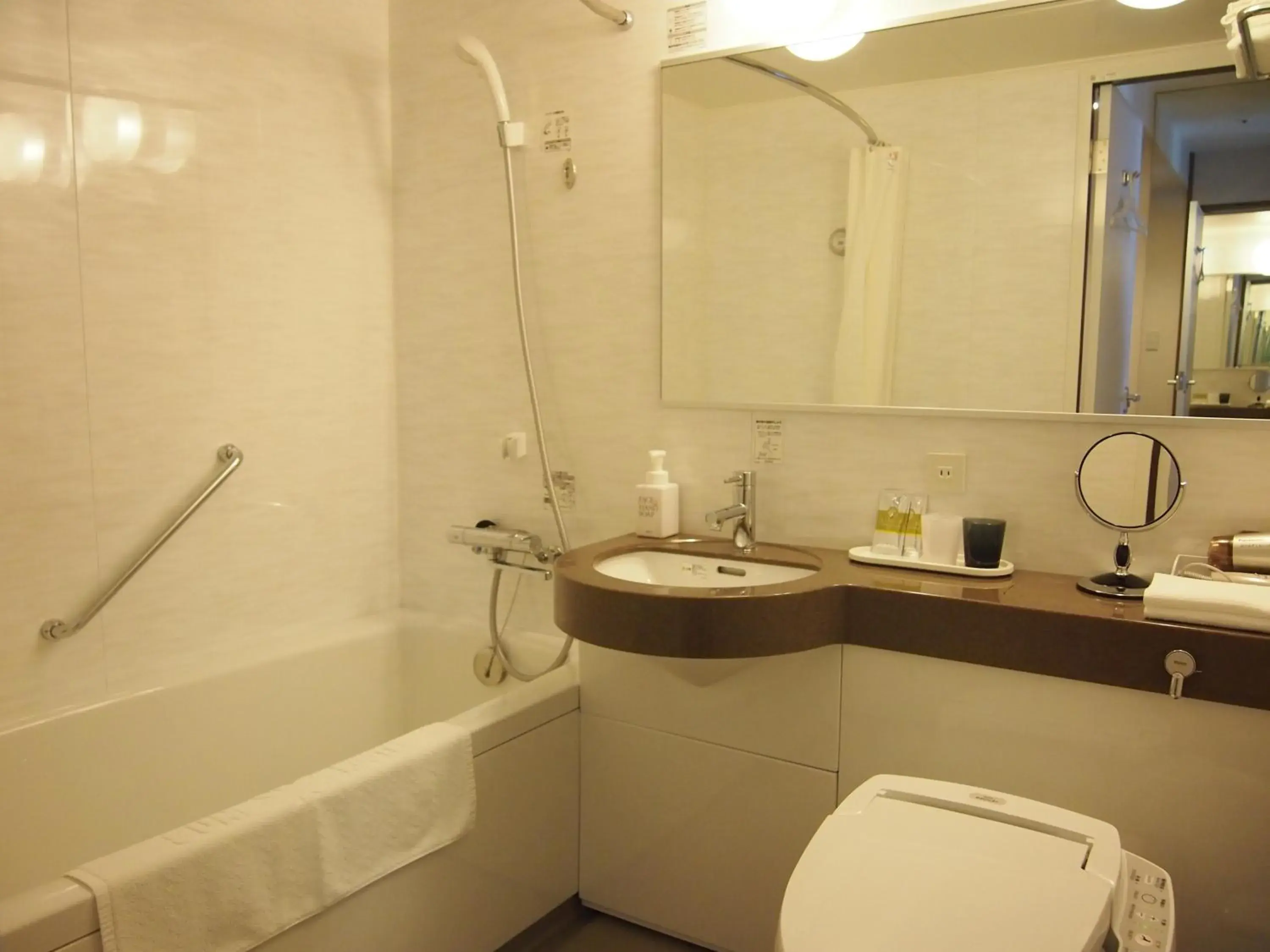 Deluxe Double Room - Non-Smoking in Hotel Sunroute Kumamoto Deluxe Double Room - Non-Smoking in Hotel Sunroute Kumamoto