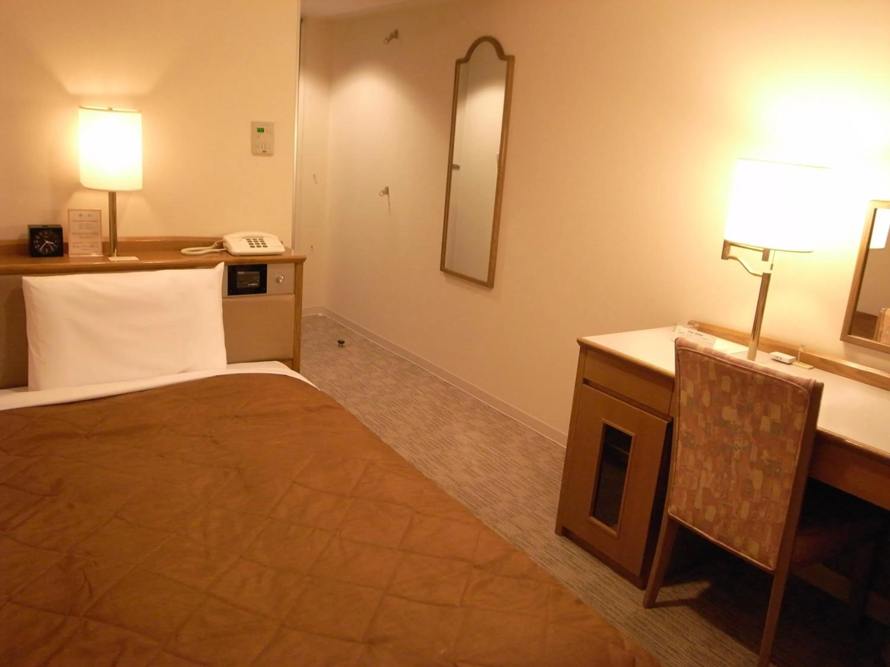 Bed in Hotel Sunroute Kumamoto