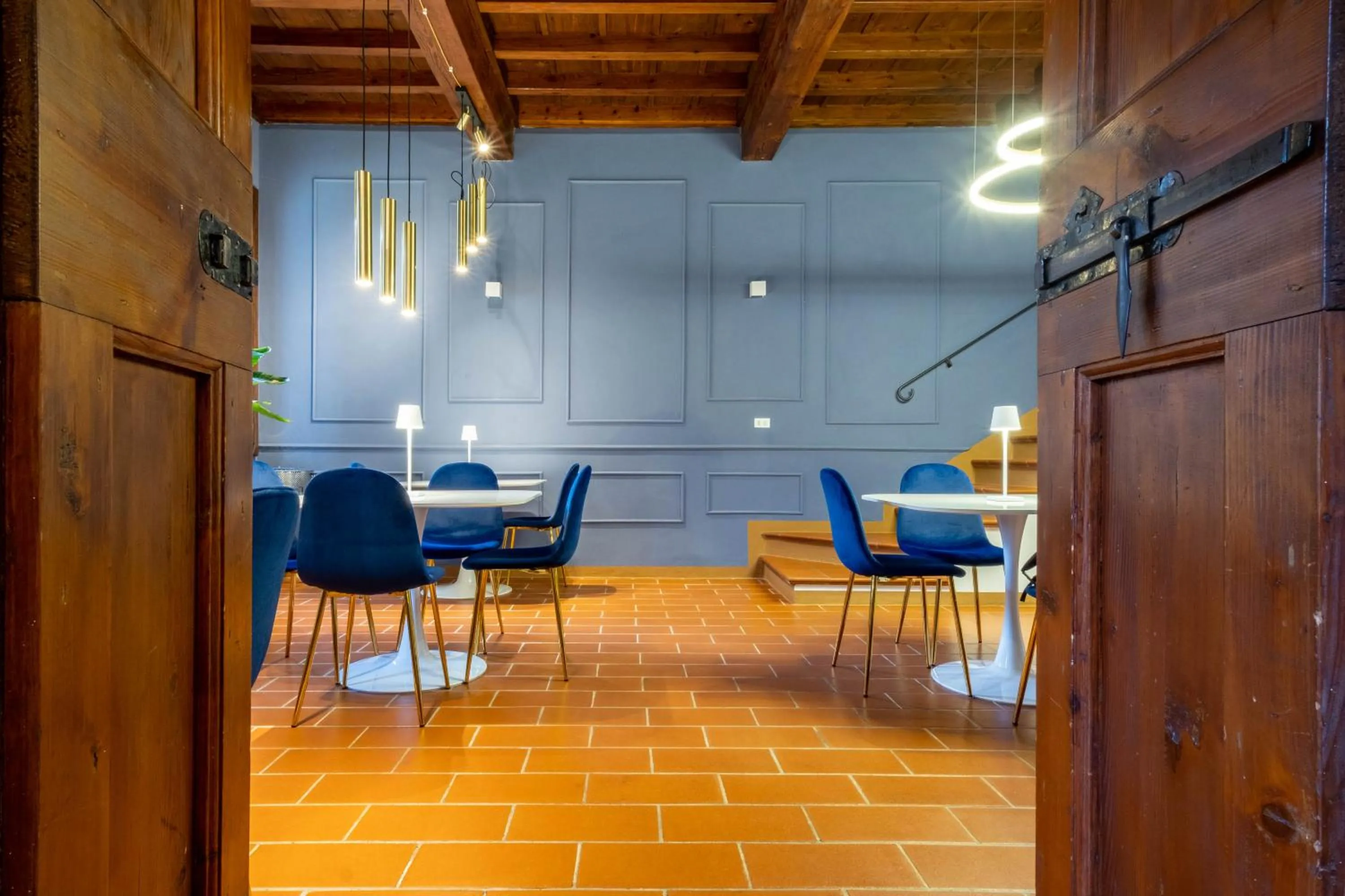 Restaurant/places to eat in La Celeste Galeria