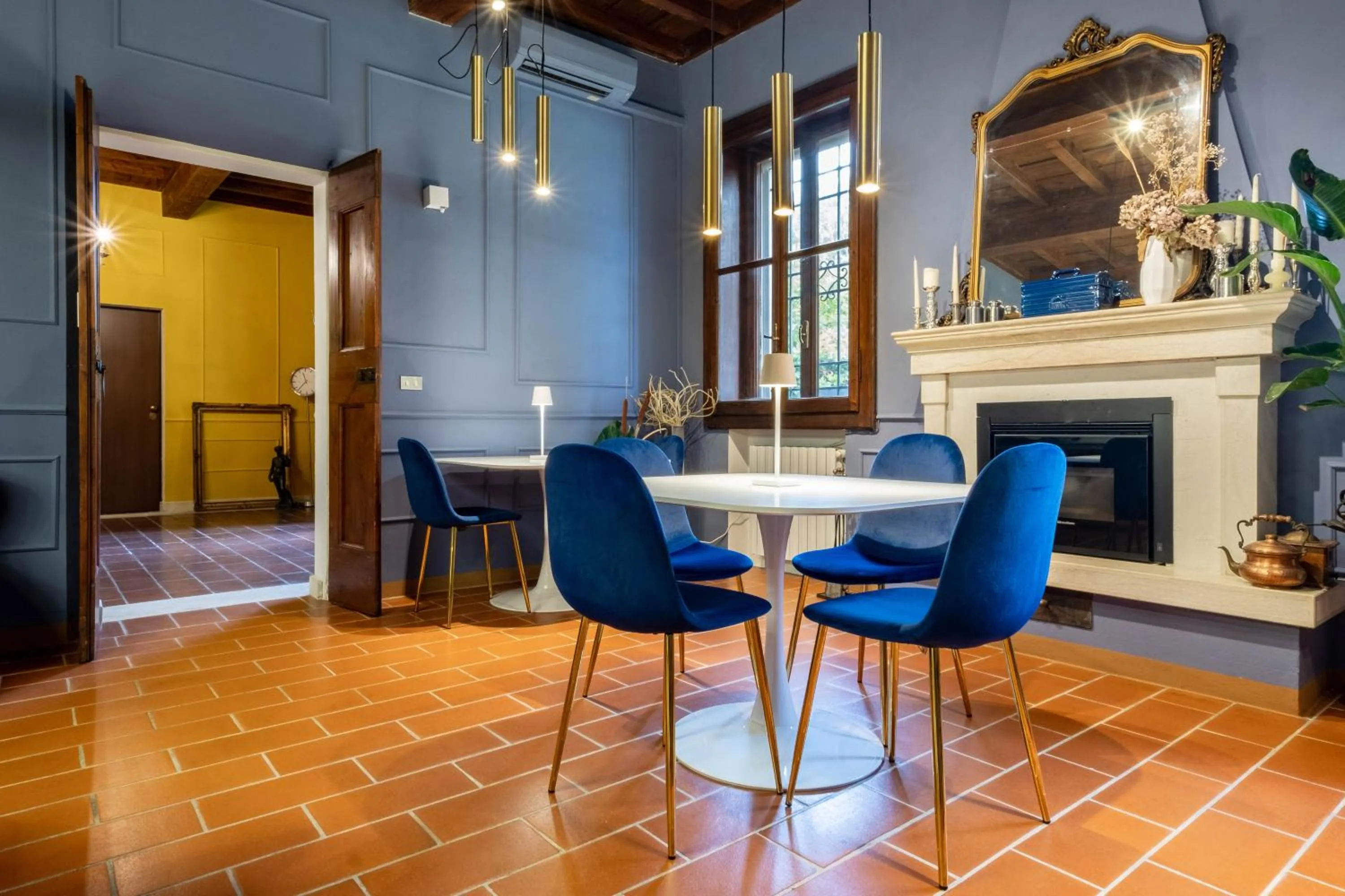 Restaurant/places to eat in La Celeste Galeria