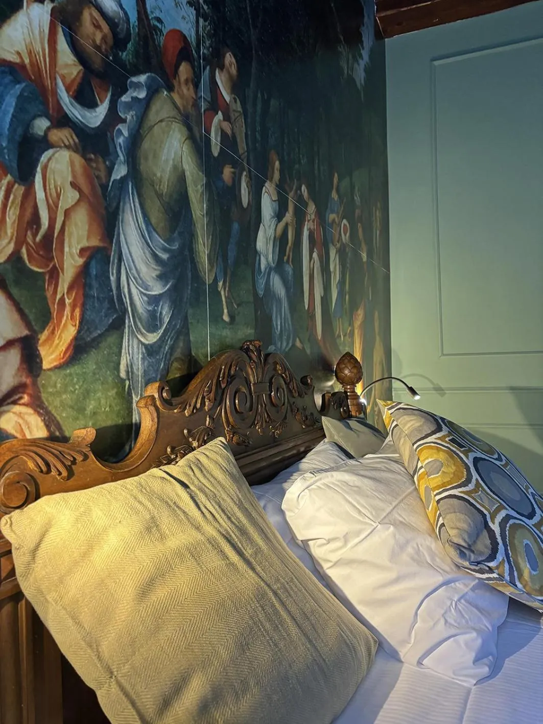 Bed in La Celeste Galeria