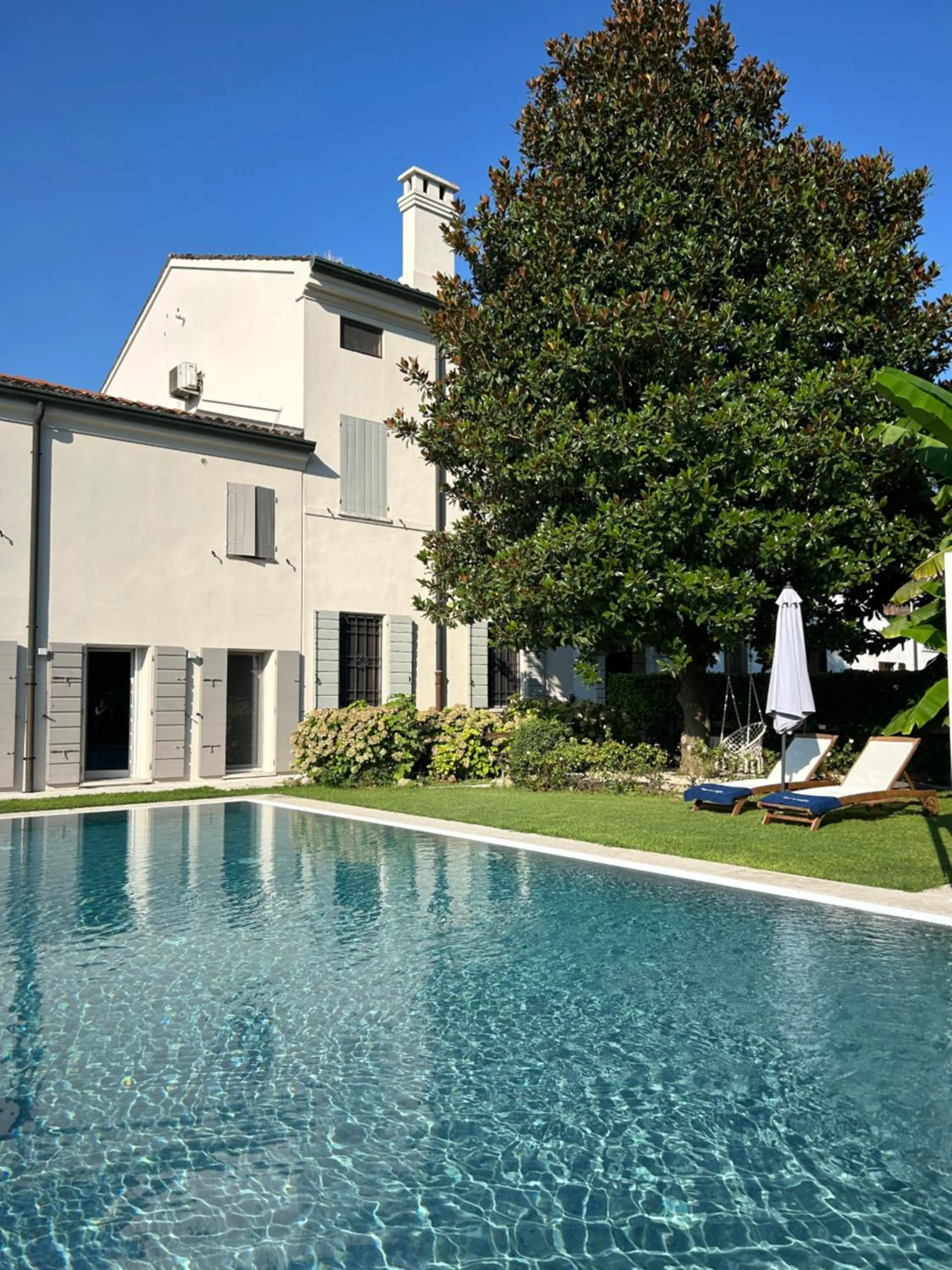 Property building in La Celeste Galeria