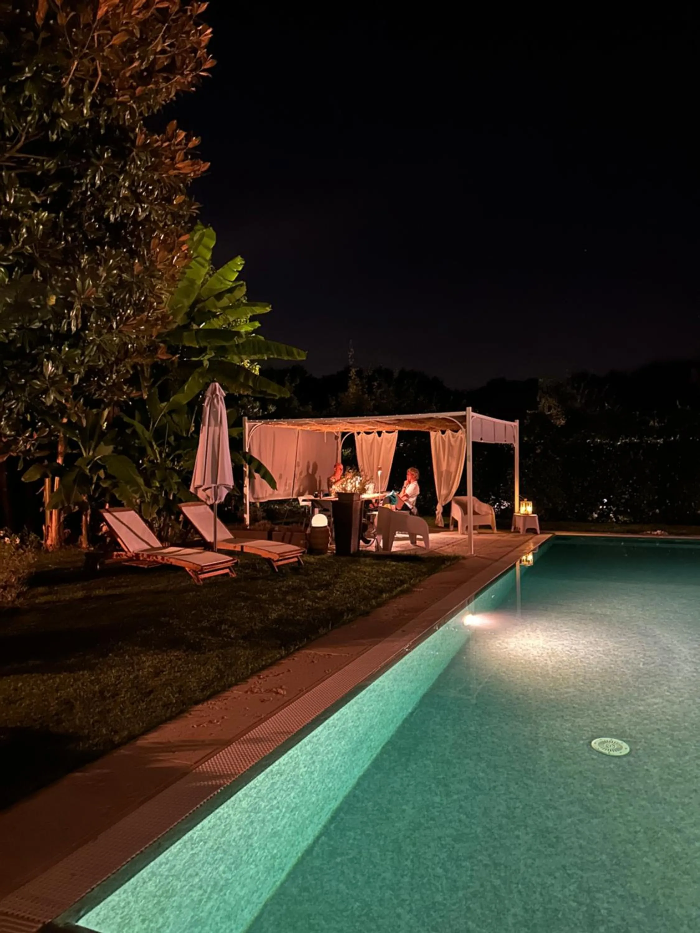 Restaurant/places to eat in La Celeste Galeria