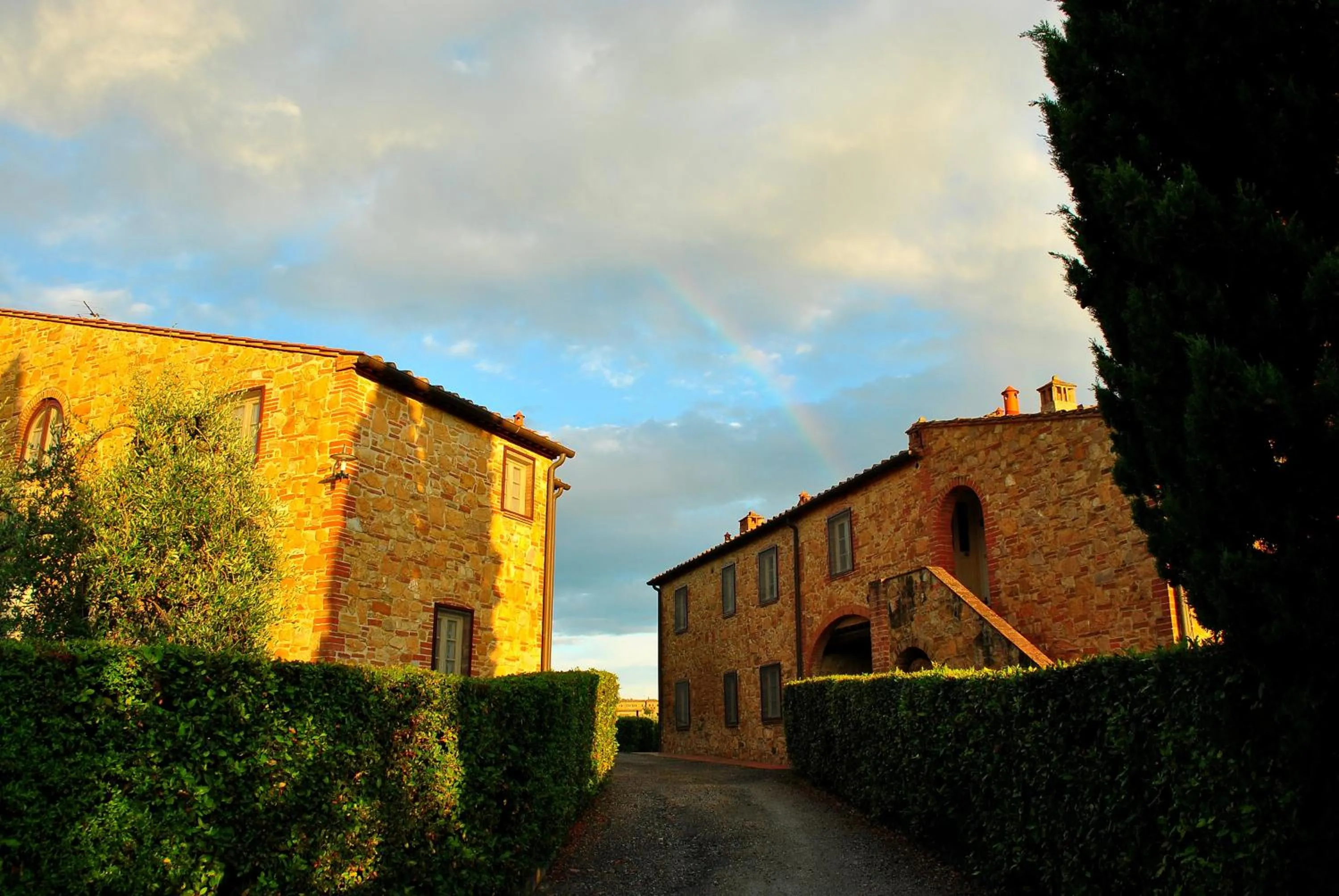 Property building in Borgo Di Collelungo