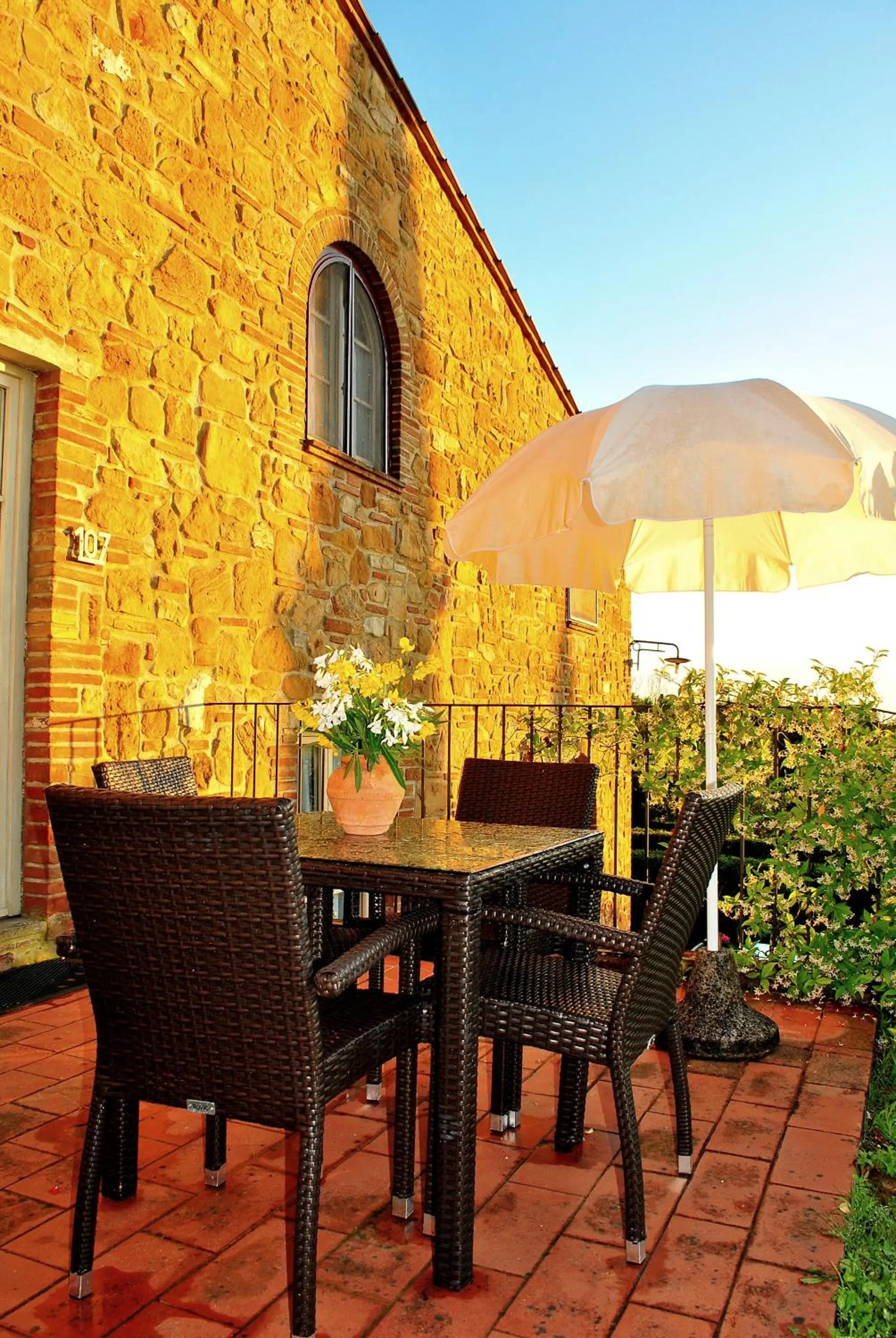 Patio in Borgo Di Collelungo