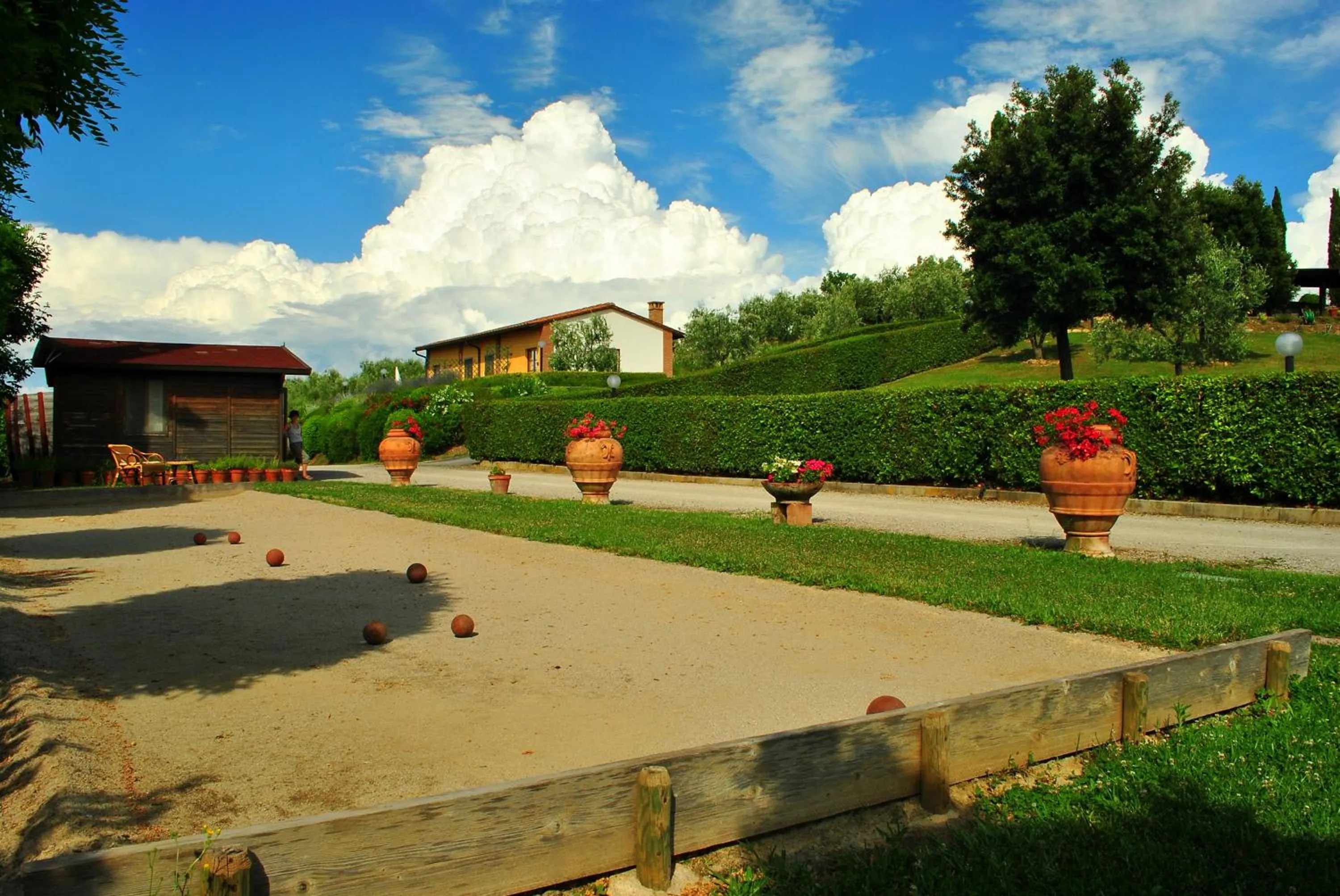 Garden in Borgo Di Collelungo
