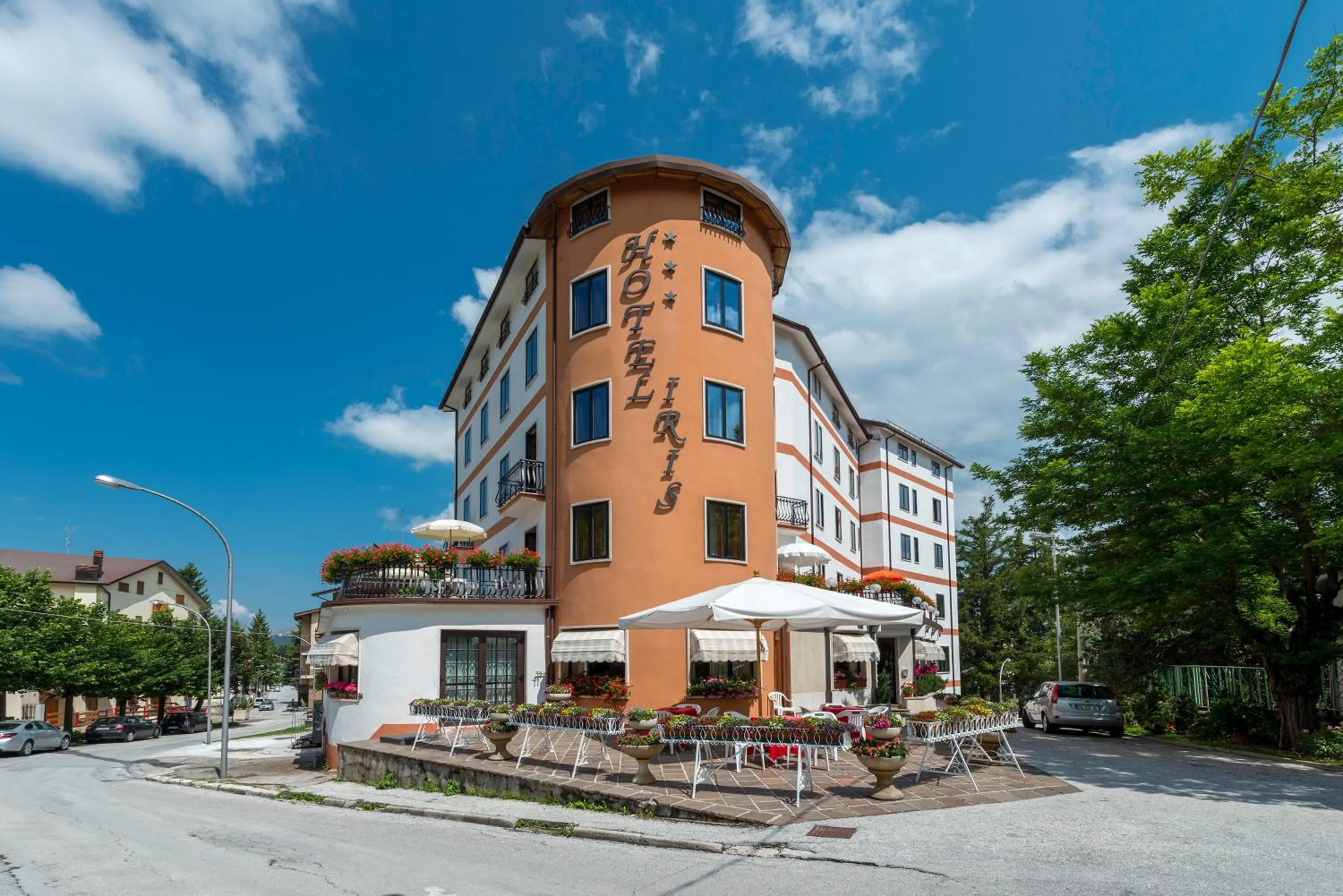 Facade/entrance in Hotel Iris