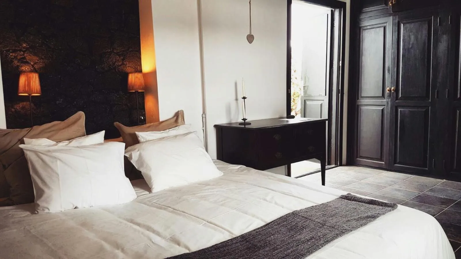 Bed in B&B La Mimosa