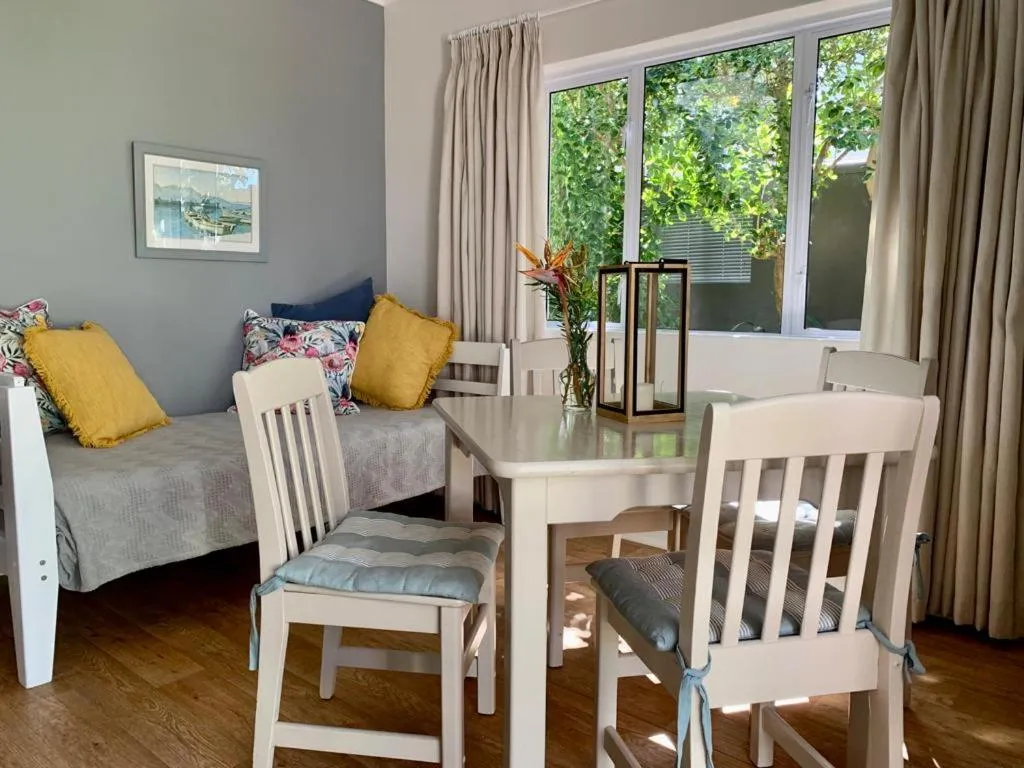 Seating area in Anchor's Rest