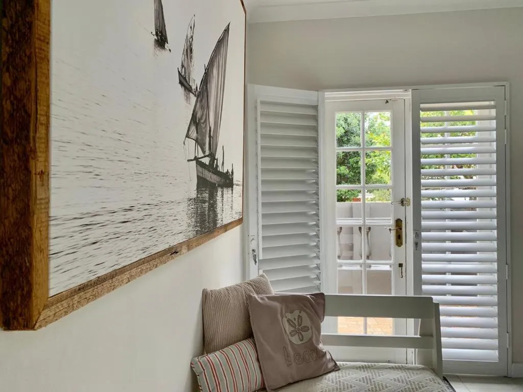 Seating area in Anchor's Rest