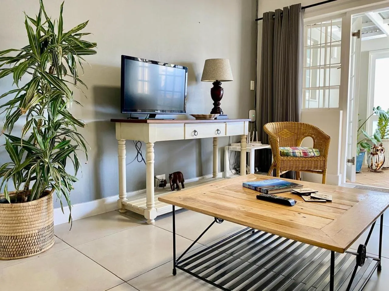 Lounge or bar in Anchor's Rest