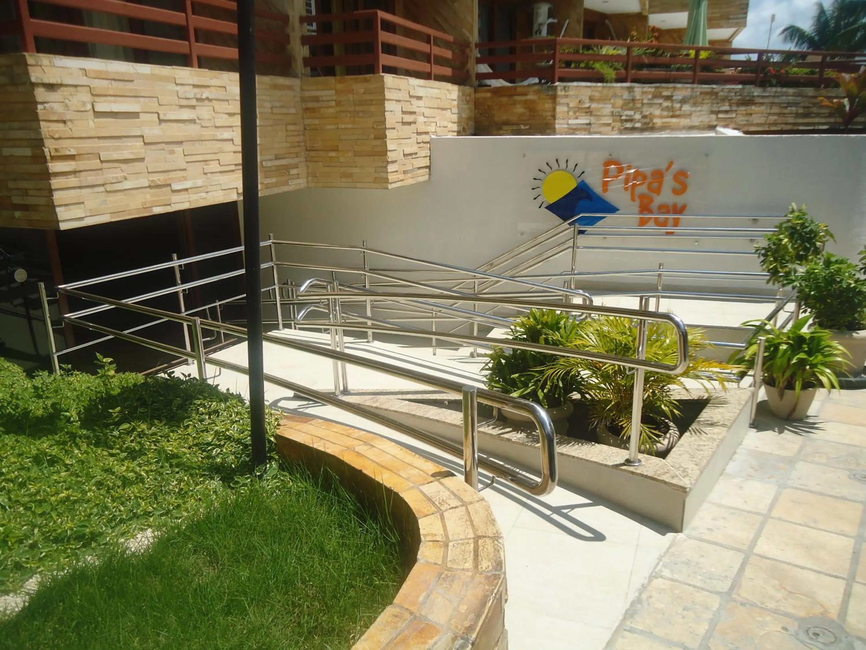 Property building in Flat Pipa's Bay 221