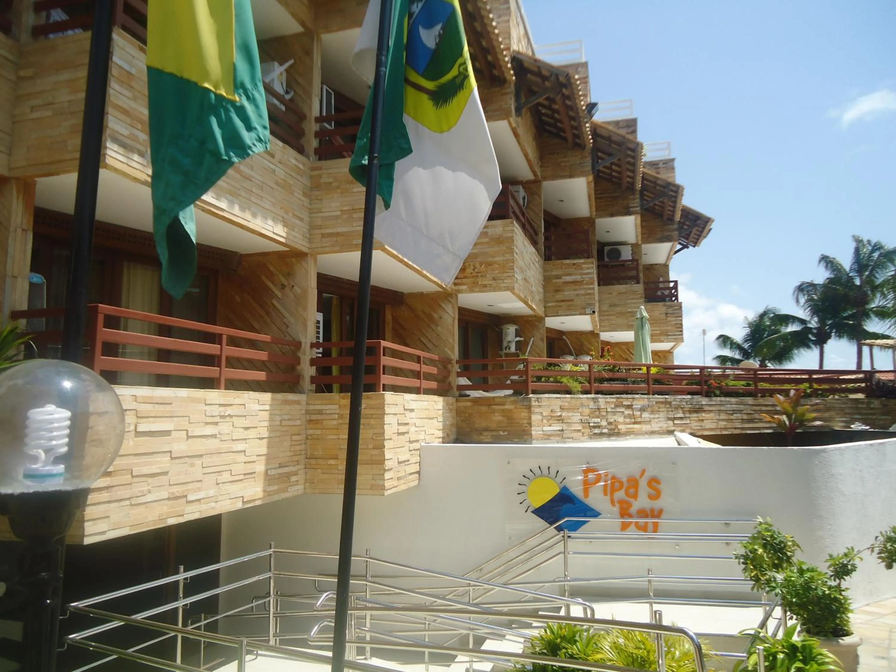 Property building in Flat Pipa's Bay 221