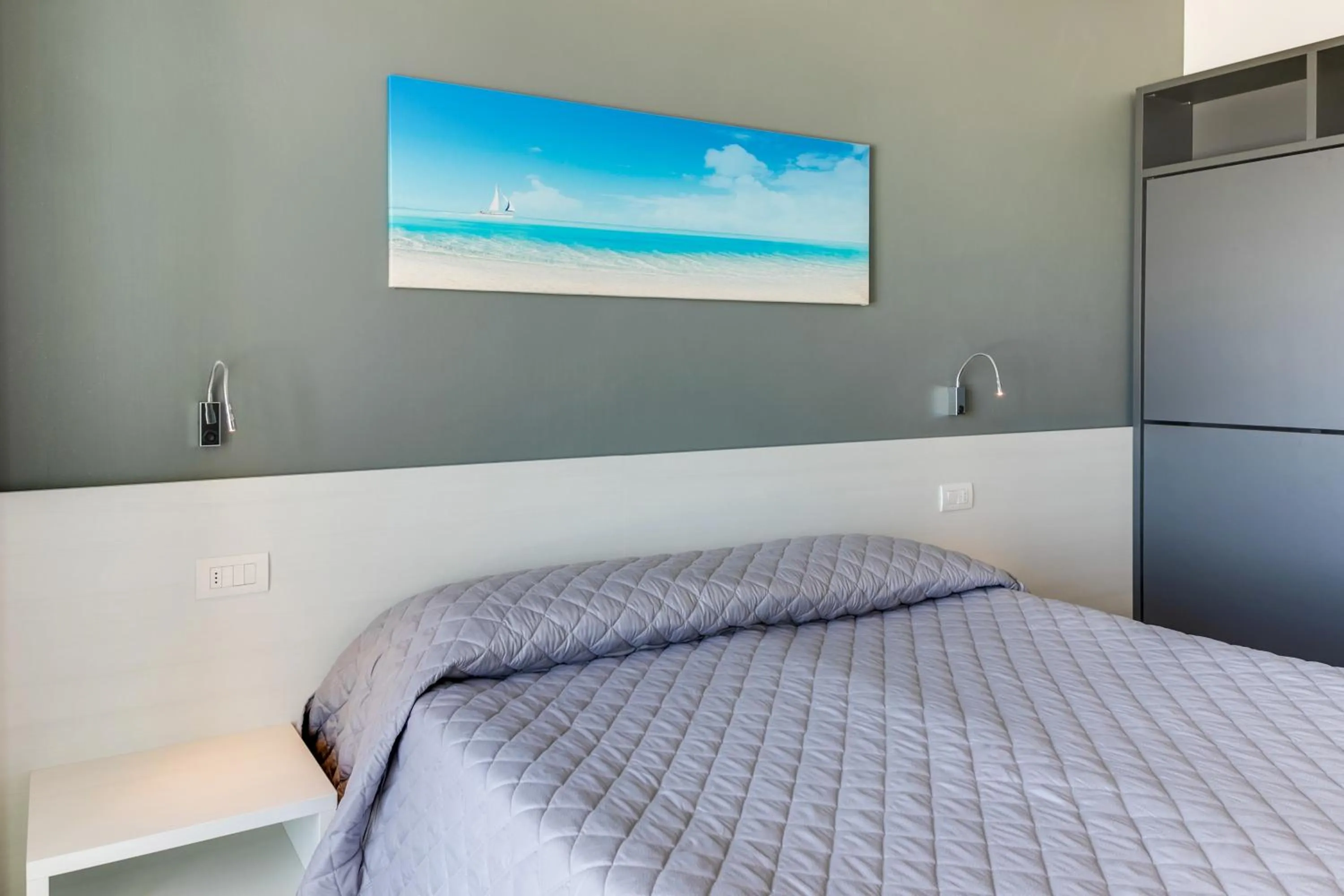 Bedroom, Bed in MARITTIMO Riccione - Hotel Clipper FRONTE MARE