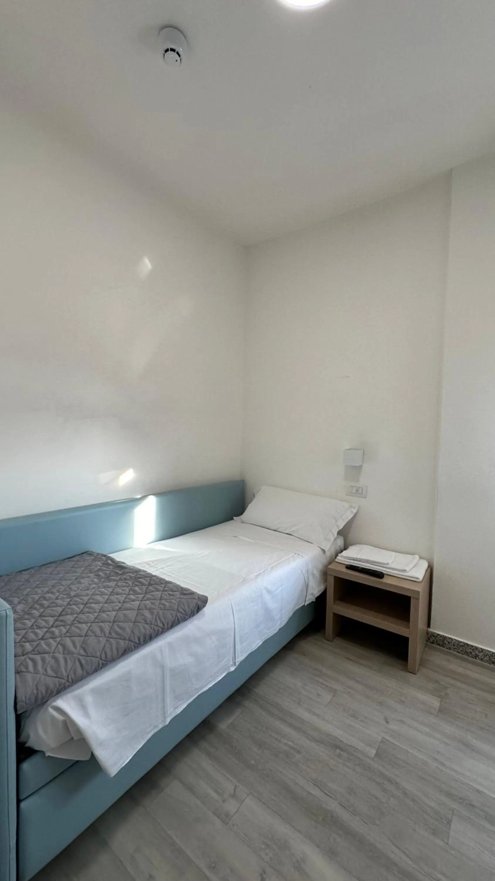 Bedroom, Bed in MARITTIMO Riccione - Hotel Clipper FRONTE MARE