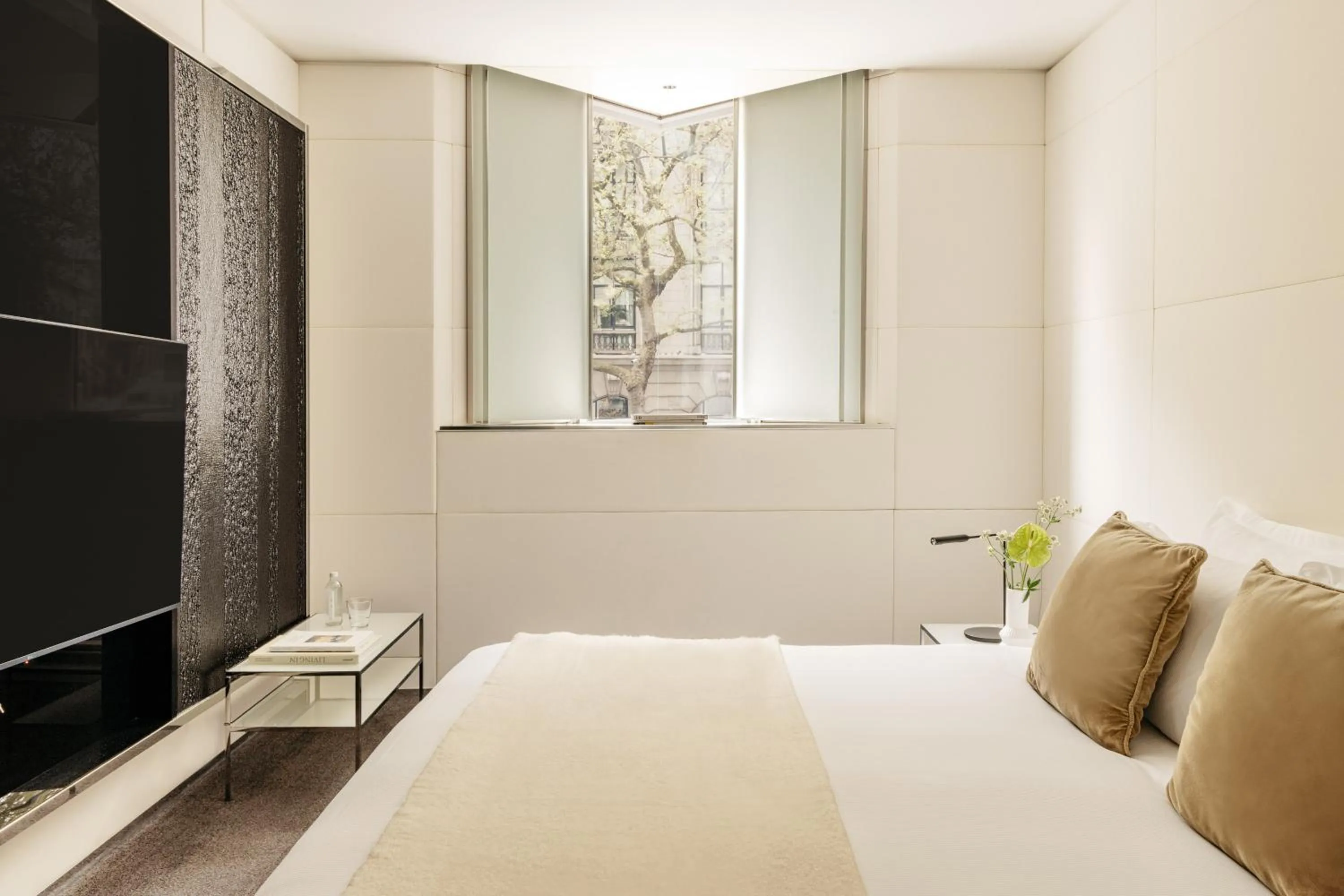 Bed in ME London by Melia - Covent Garden