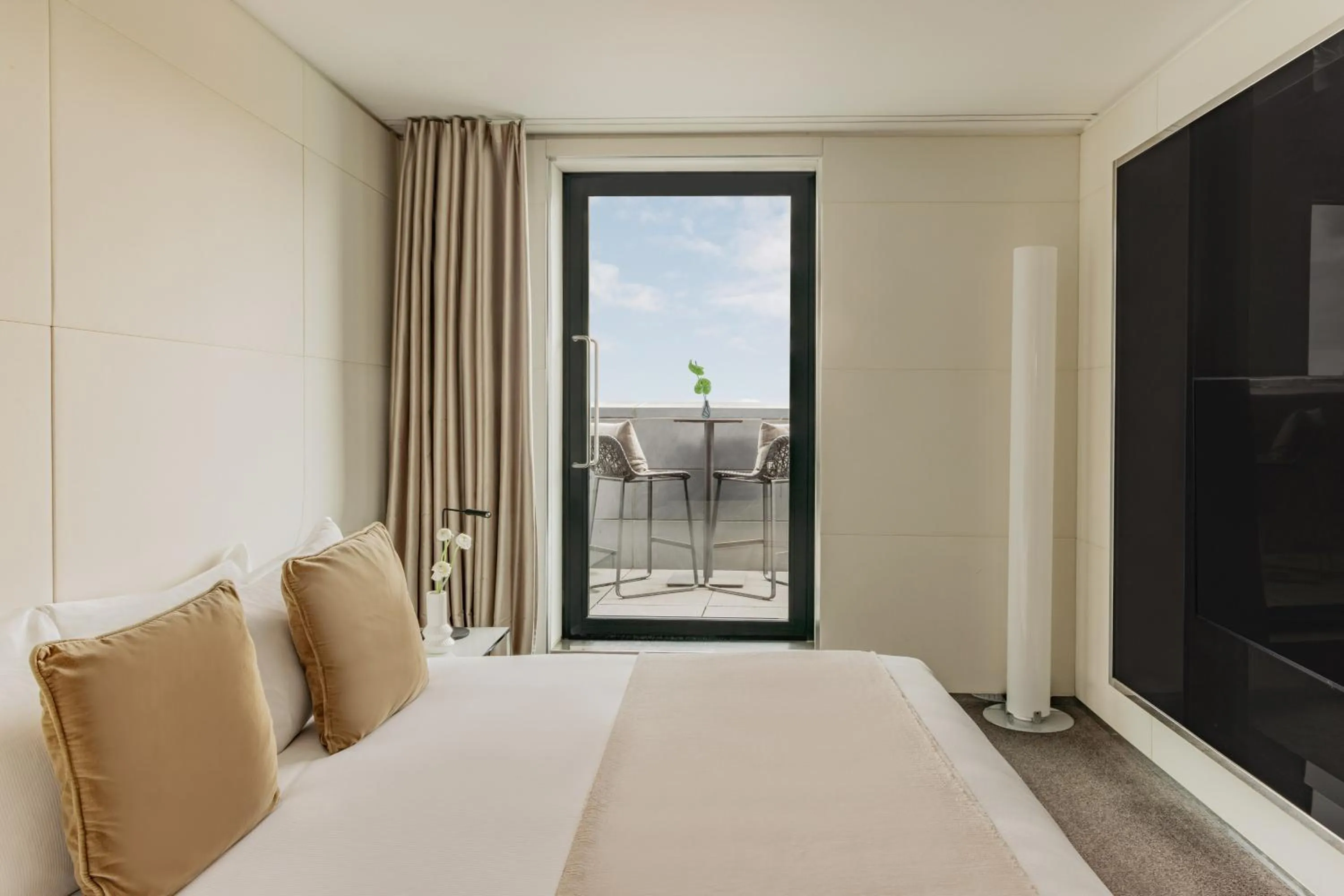 Bed in ME London by Melia - Covent Garden