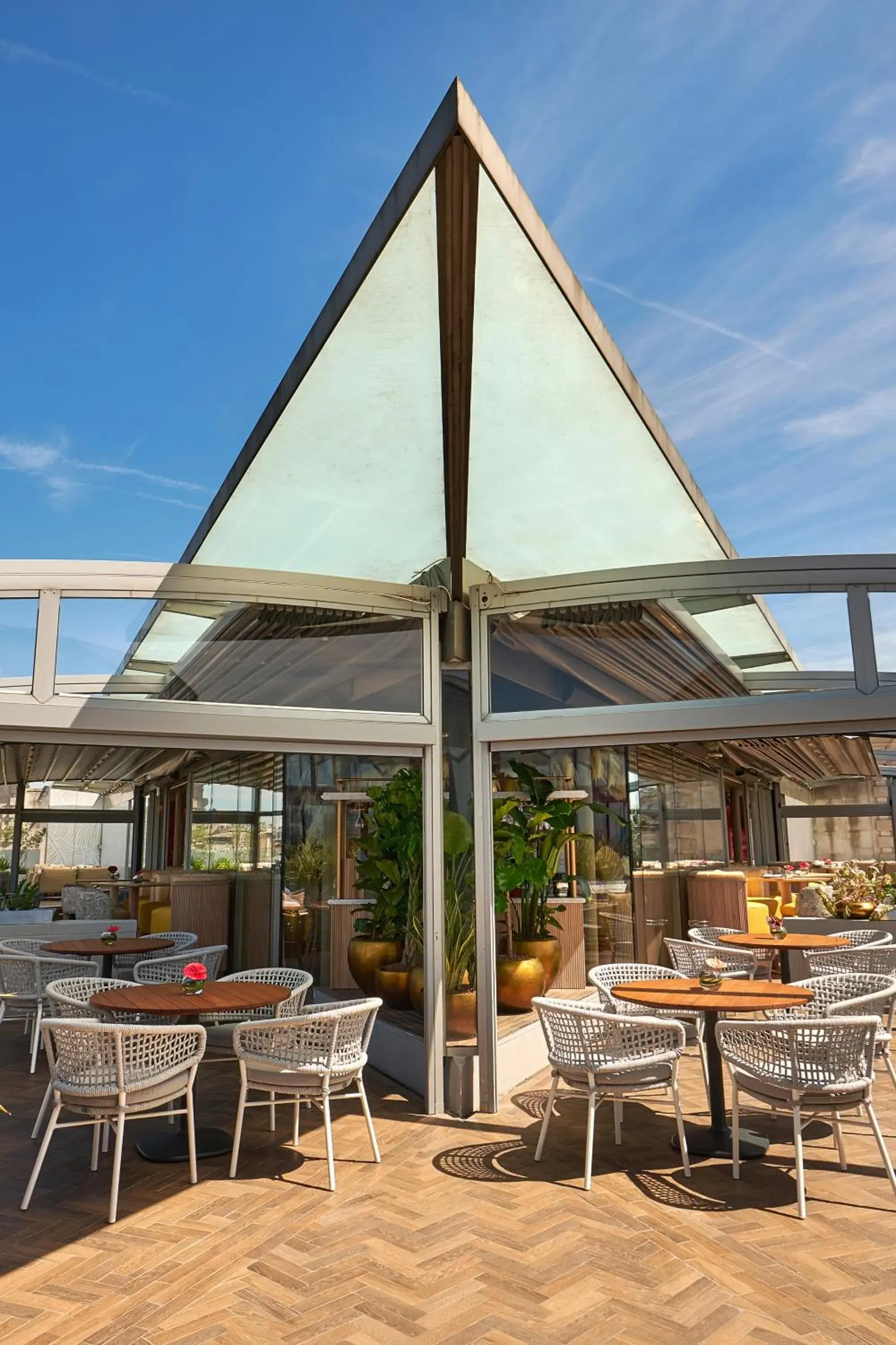 Restaurant/places to eat in ME London by Melia - Covent Garden Restaurant/places to eat in ME London by Melia - Covent Garden