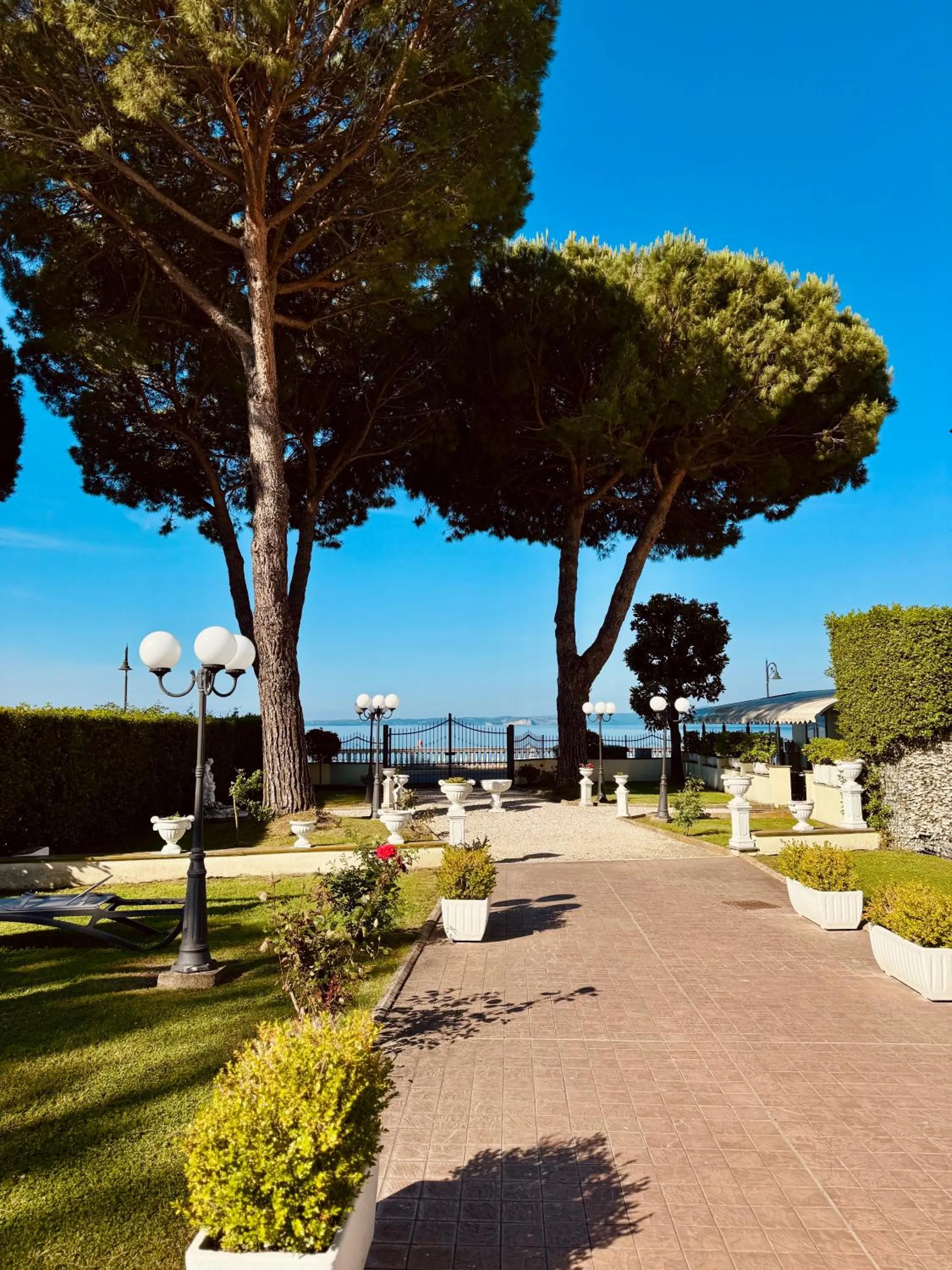 Garden in Le Naiadi Park Hotel Sul Lago