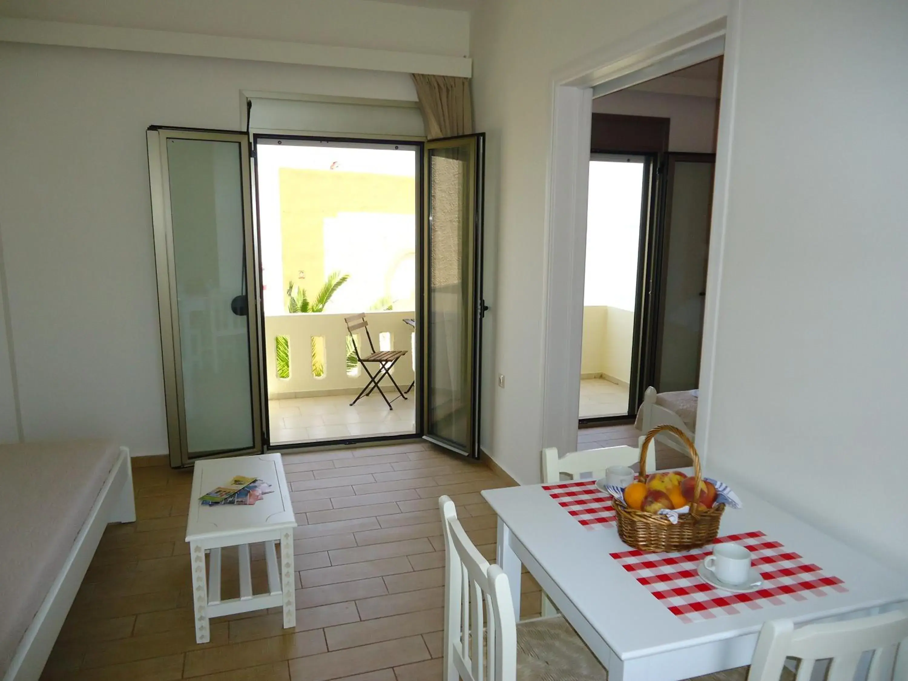 Living room in Almyra Apartments & Suites Living room in Almyra Apartments & Suites