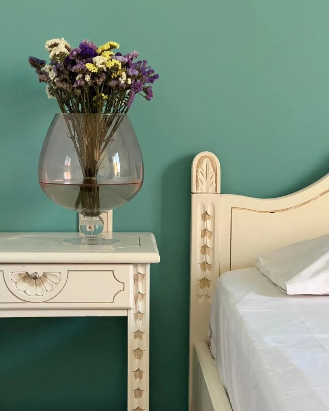 Bed in Almyra Apartments & Suites