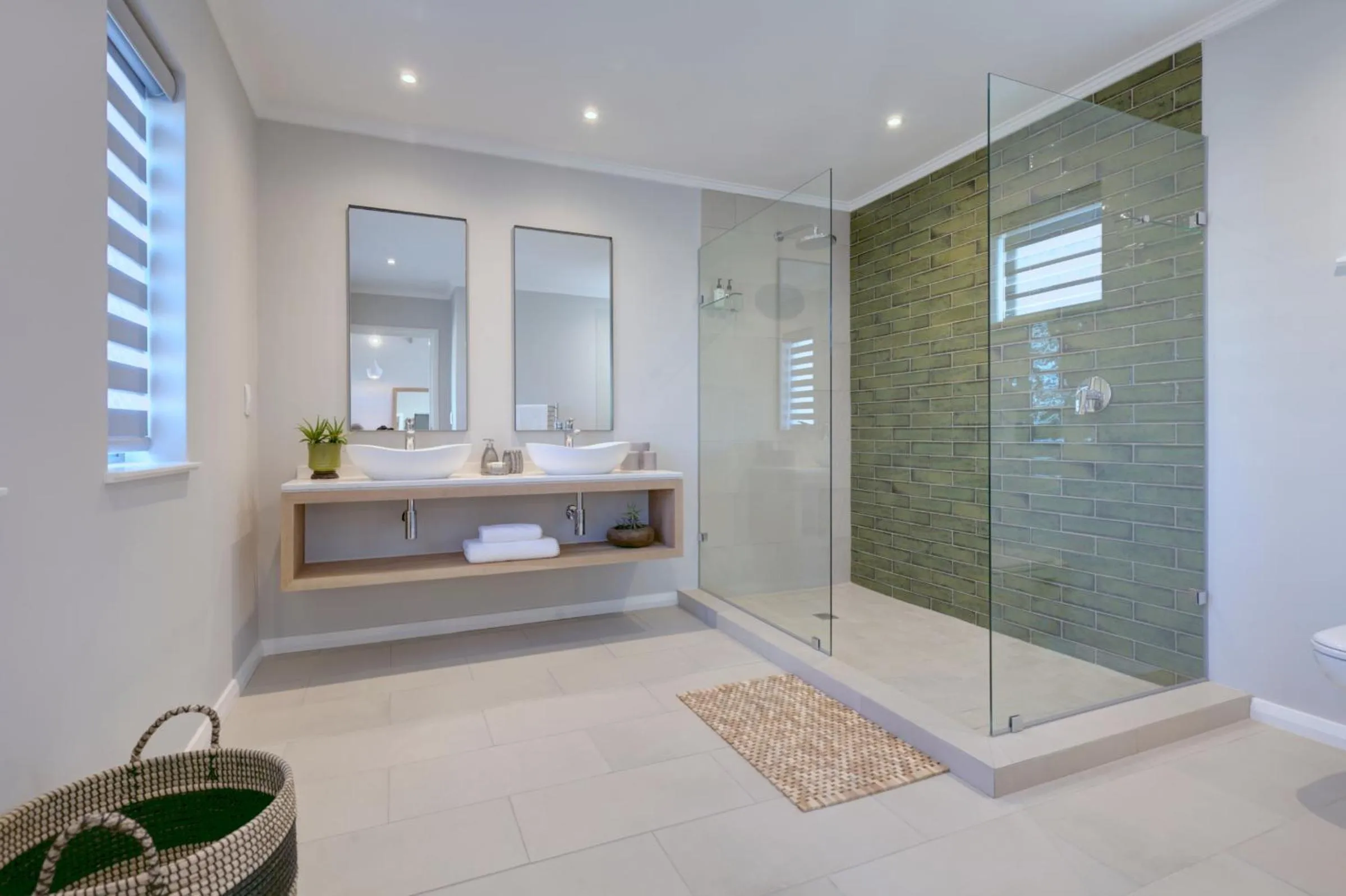 Shower in Knysna Hollow Country Estate