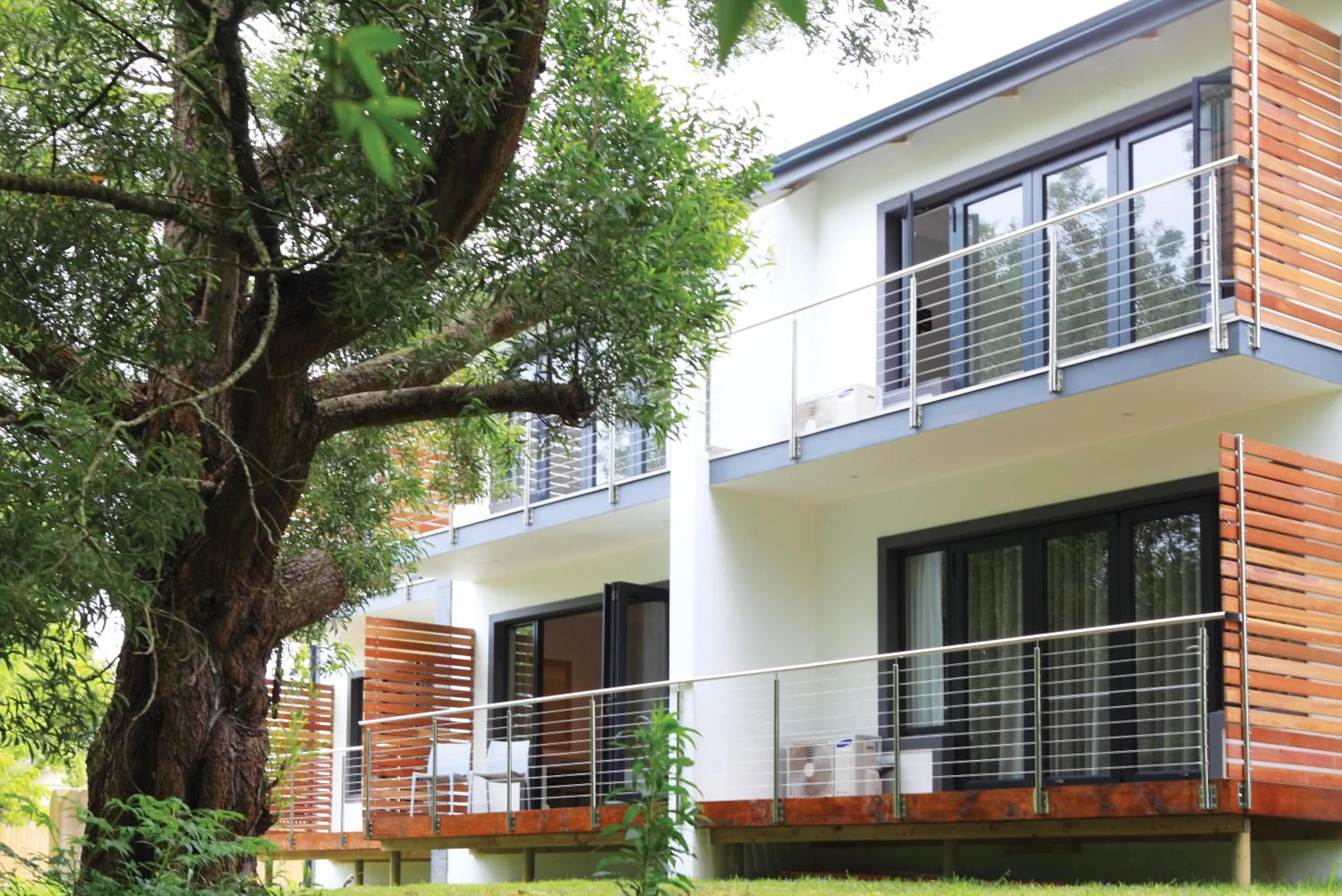 Property building in Knysna Hollow Country Estate